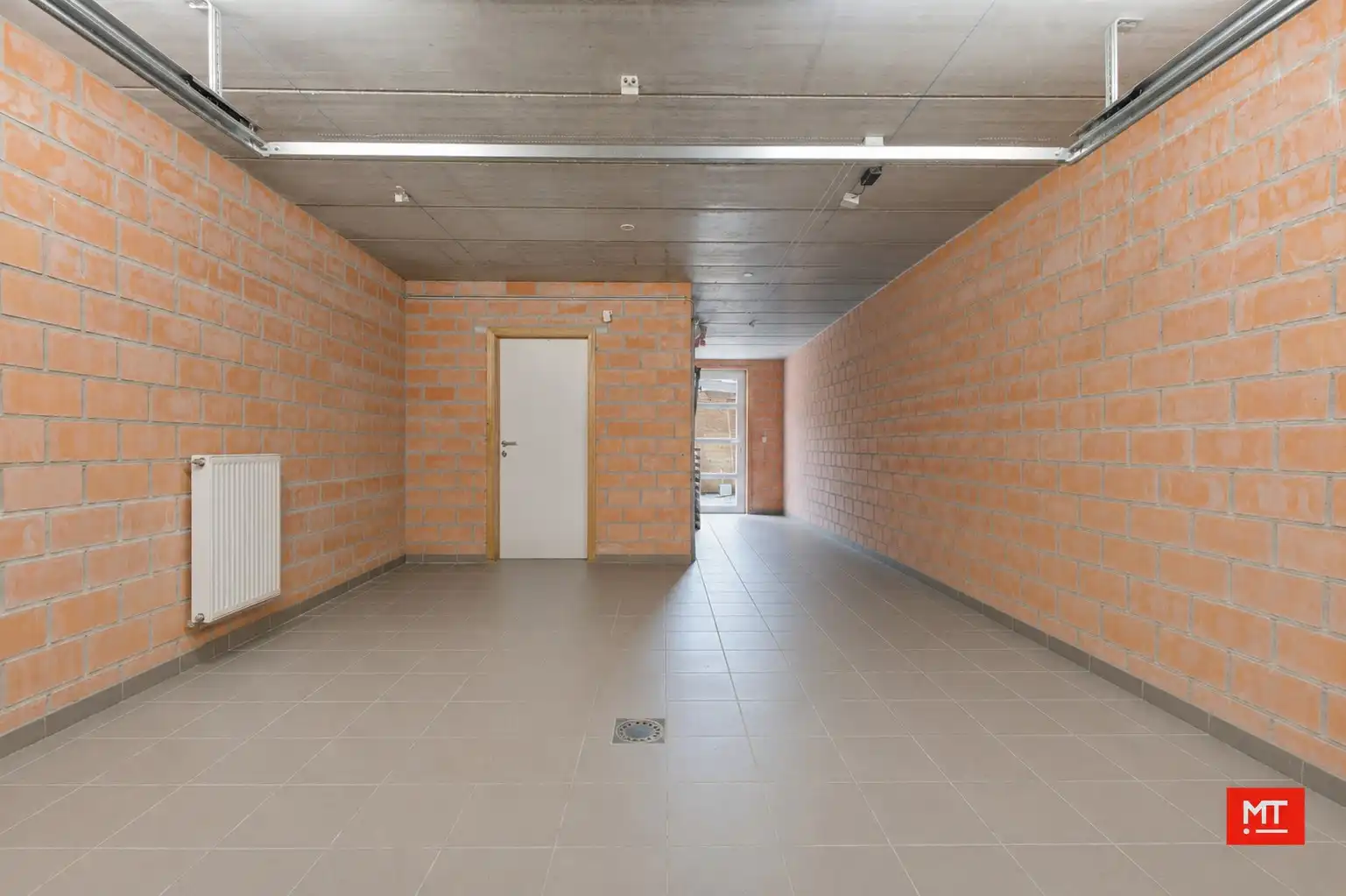 Op te frissen halfopen woning met 3 slaapkamers, tuin en garage in de Patine foto 10