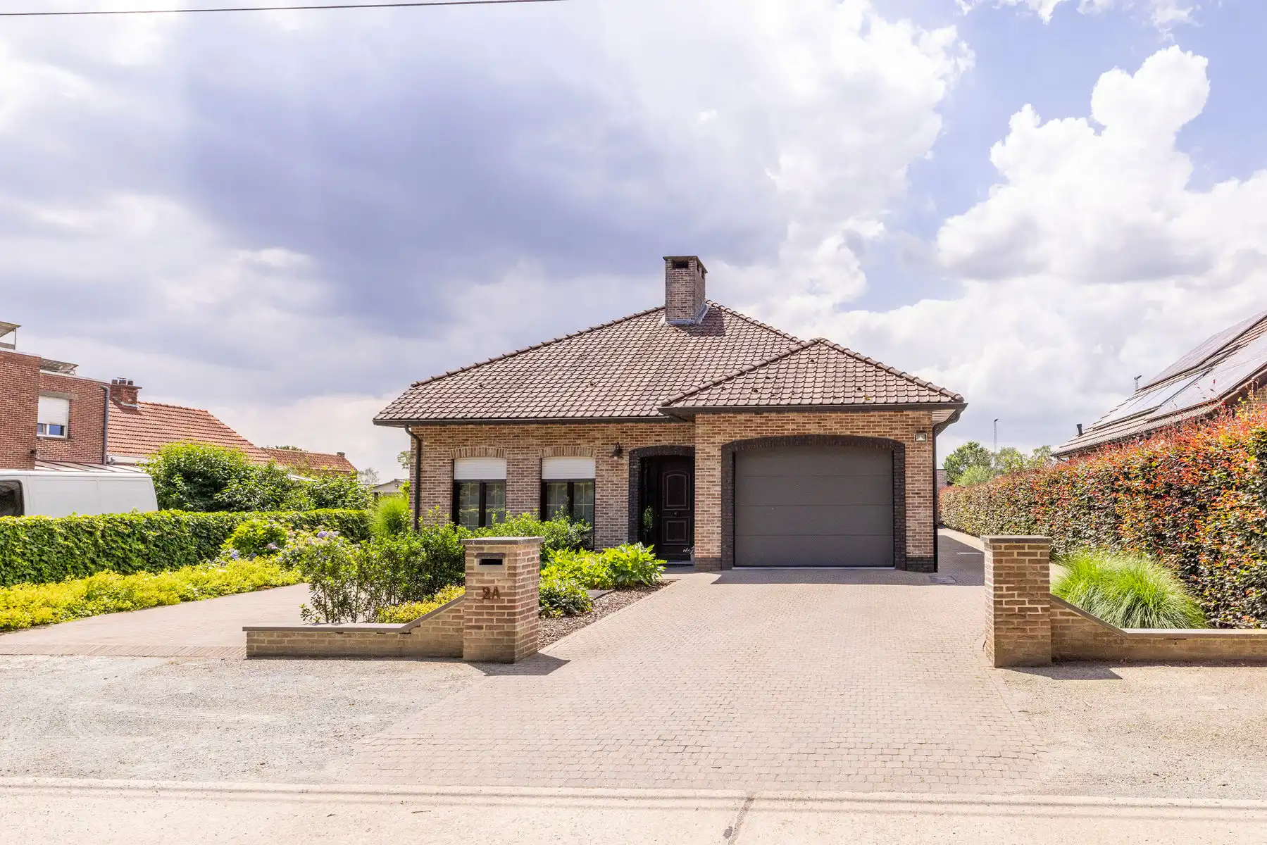 Instapklare woning met 3 slpkrs op een grond van 1.295m² foto 2