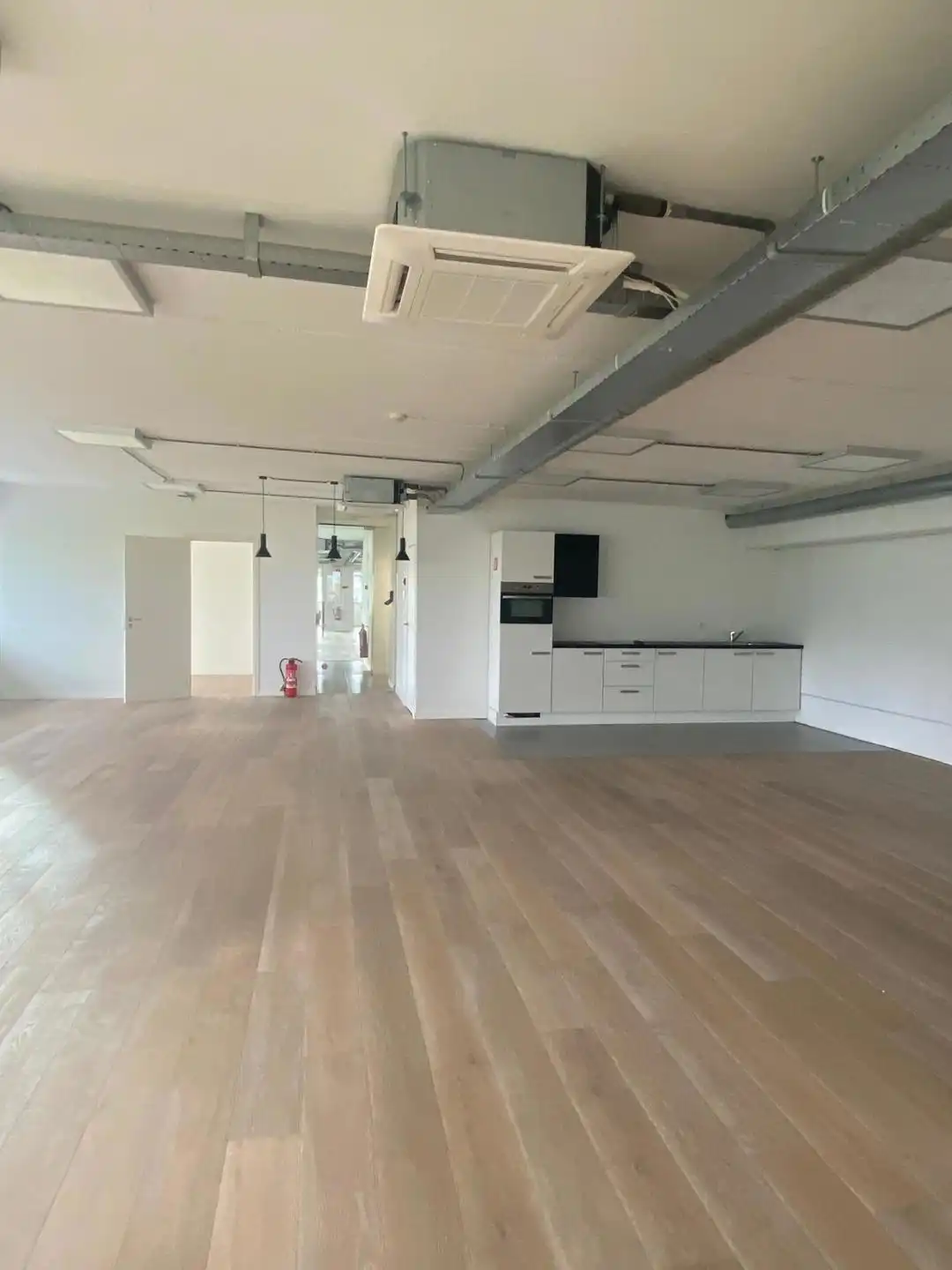 Kantoorruimte van 190 m² op toplocatie Westpoort Zwijndrecht foto 11