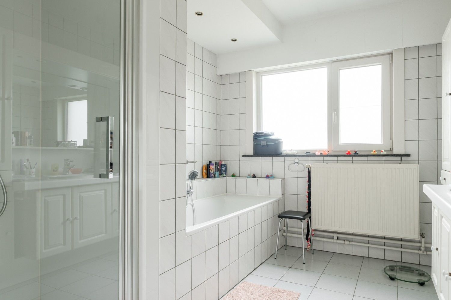 Rustig gelegen 3 SLK woning in een doodlopende straat tussen de weilanden! foto 16