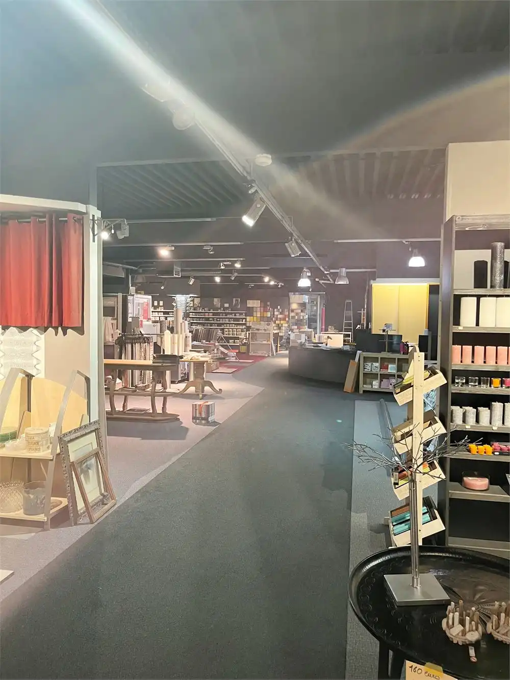 MODERN WINKELPAND NAAST KRUIDVAT MET PARKING foto 2