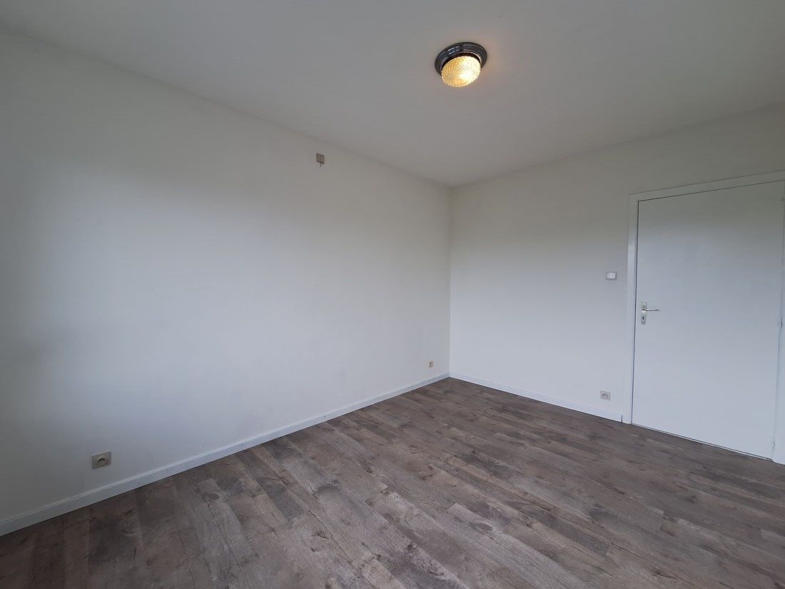 Instapklaar appartement te Lummen centrum met één slaapkamer foto 9