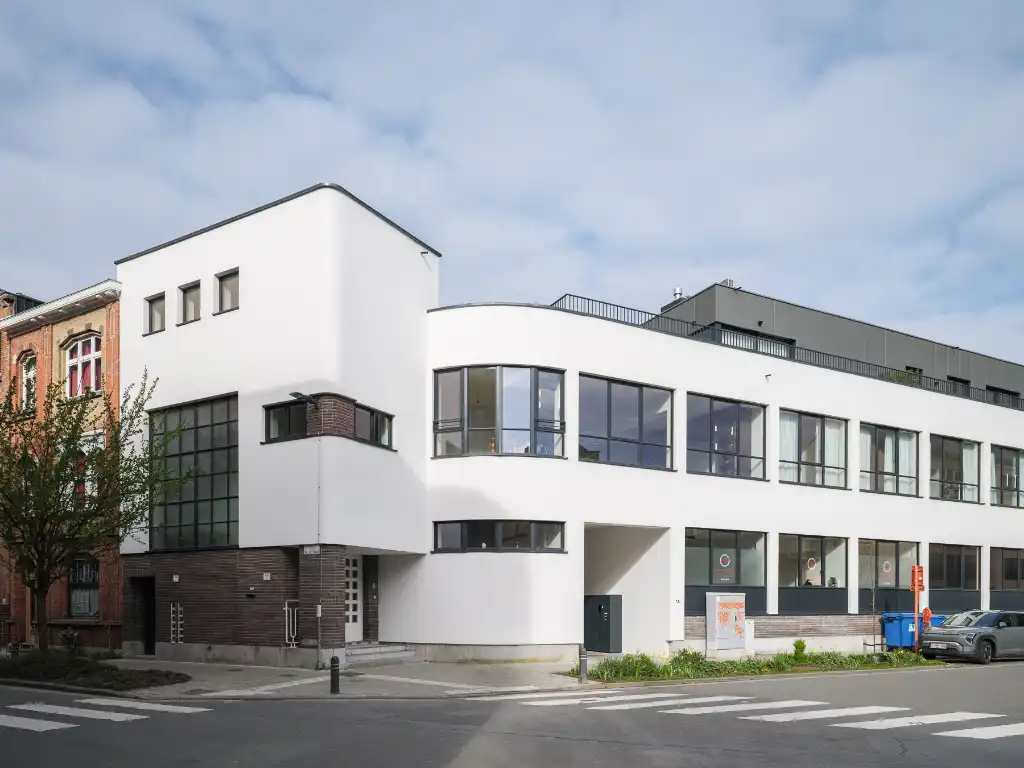 Uniek townhouse-appartement met o.m. 4 slaapkamers, 3 badkamer en een ruim terras. foto 4