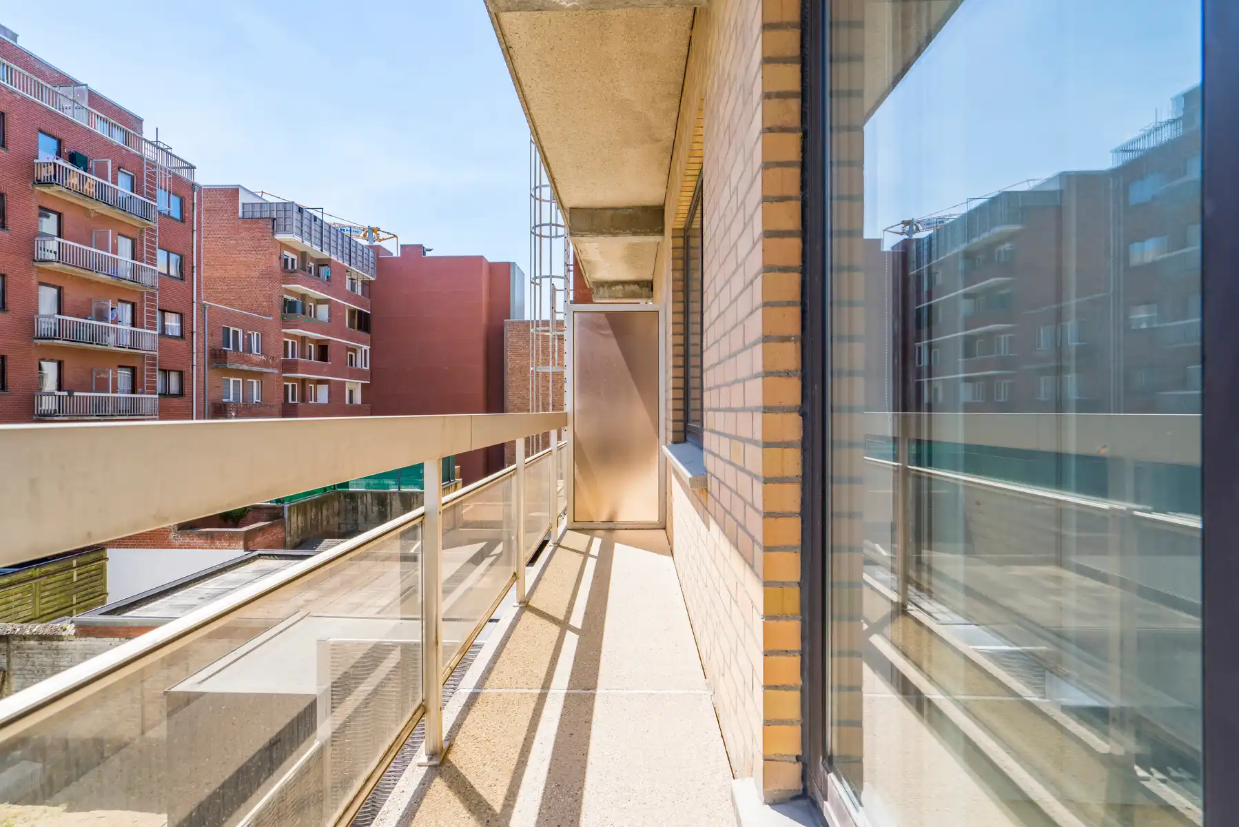 Prachtig 3-slaapkamerappartement met frontaal zeezicht foto 12