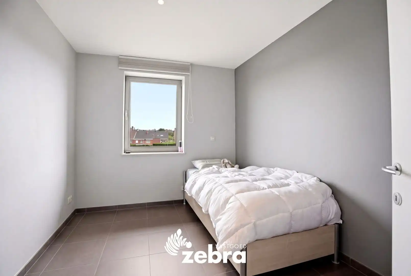 Instapklaar appartement met 2 terrassen nabij centrum Roeselare! foto 12