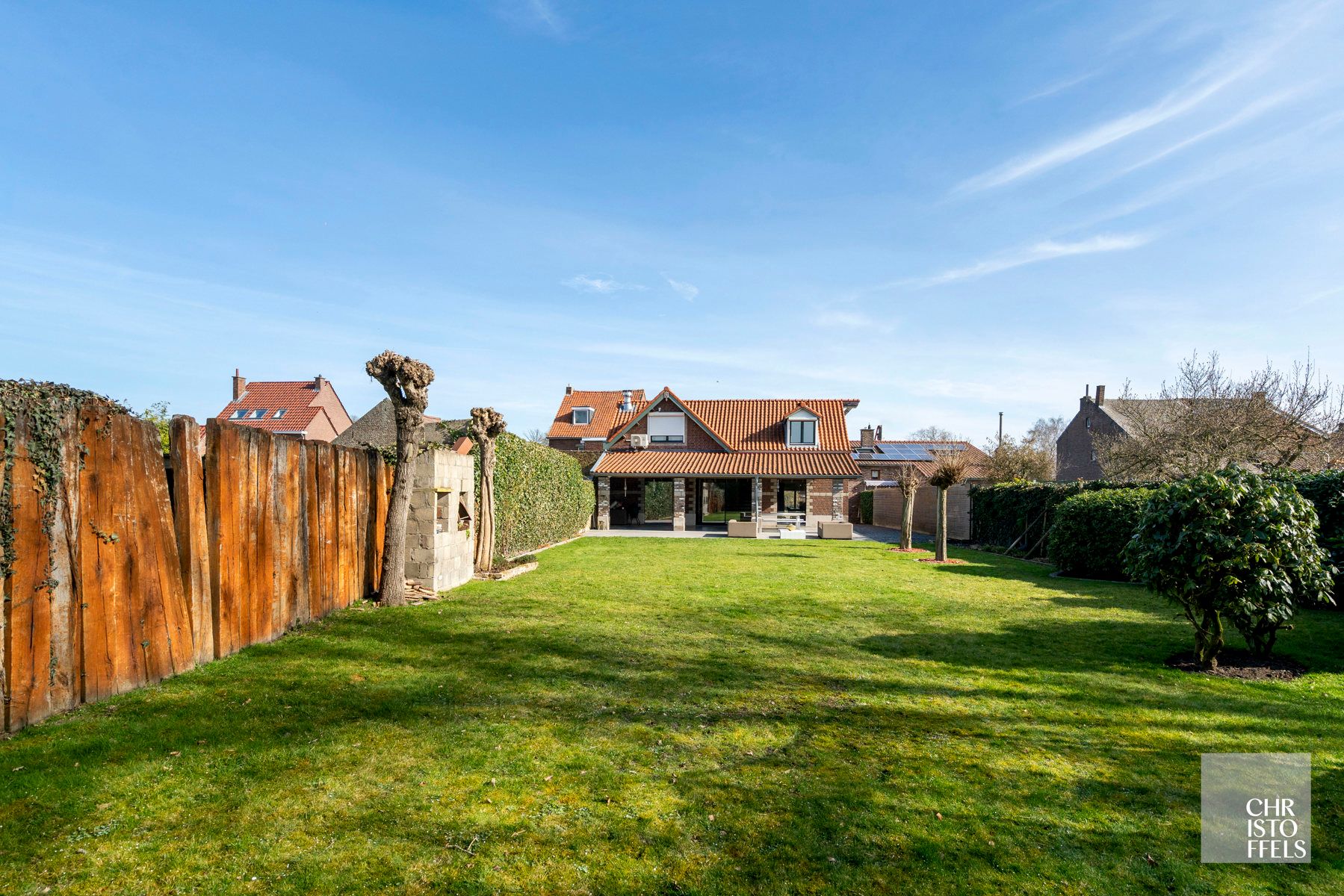 Gerenoveerde langgevel hoeve op een perceel van 1.060 m²!  foto 29