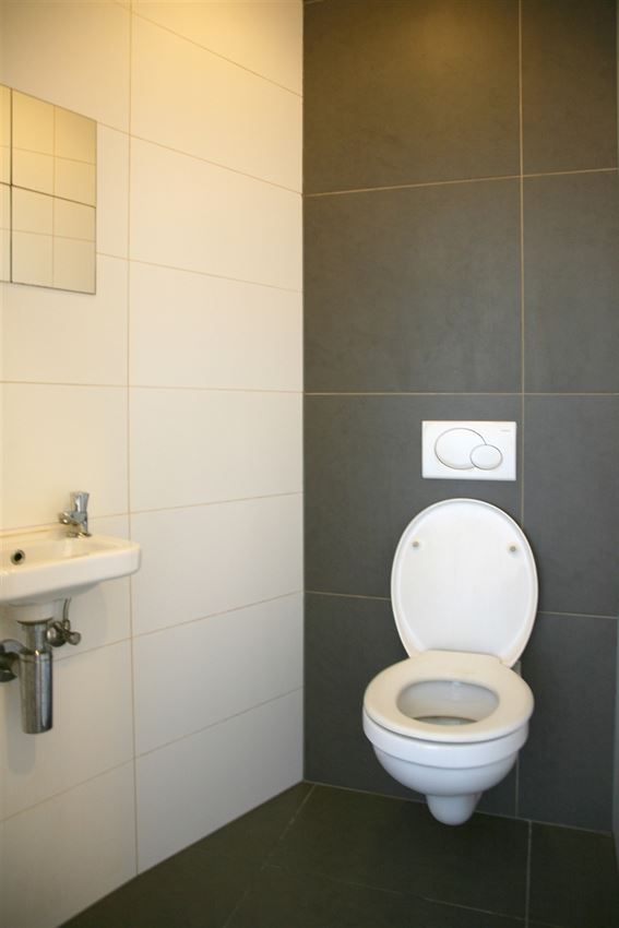 Gelijkvloers appartement met lichtrijke leefruimte, terras en garage foto 13