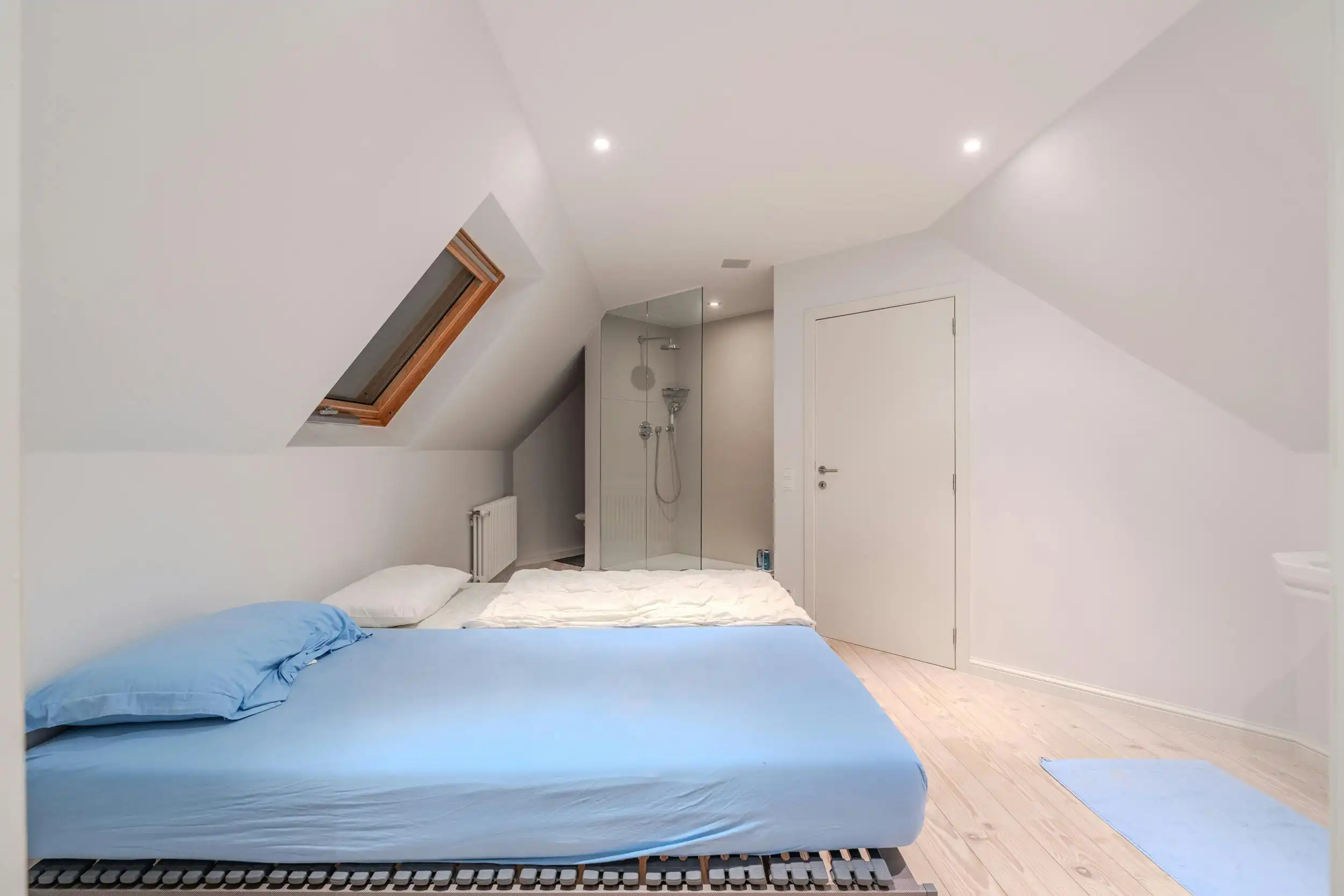 Karakteristieke villa met vier slaapkamers in de Simli wijk foto 9