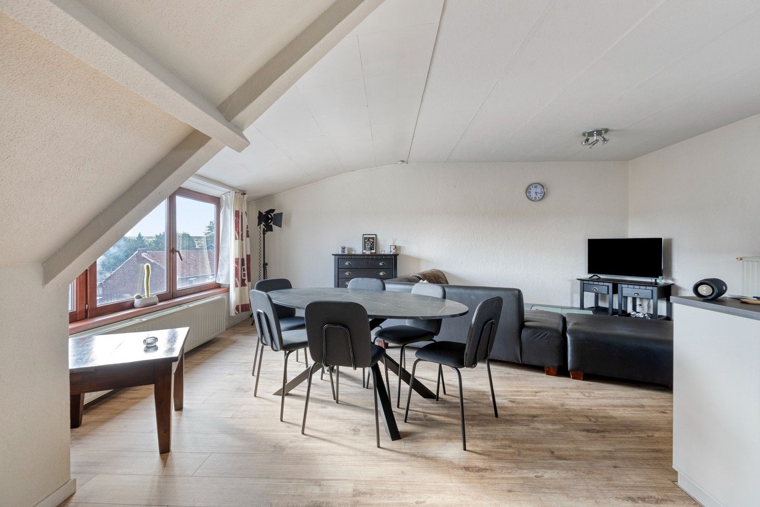 Appartement met 2 slaapkamers én garagebox nabij centrum Lanaken foto 6