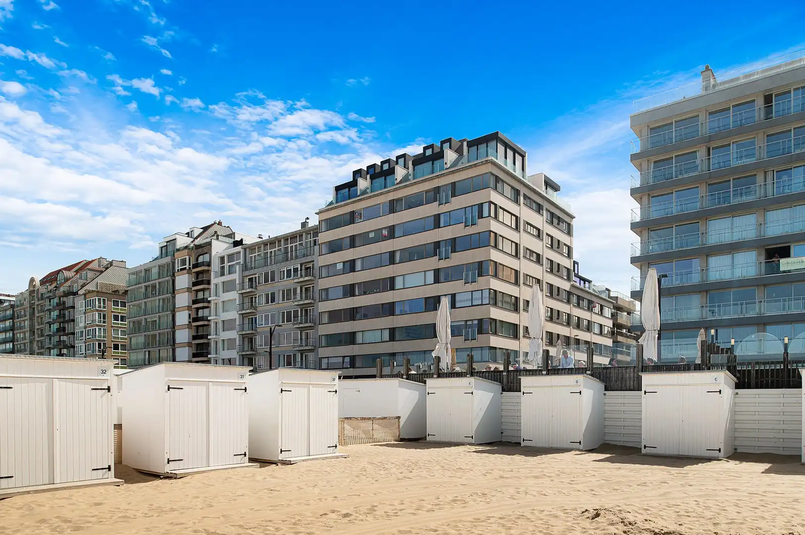 Prachtig gerenoveerd appartement met frontaal zeezicht, tussen het Lichttorenplein en het Albertplein. foto 27
