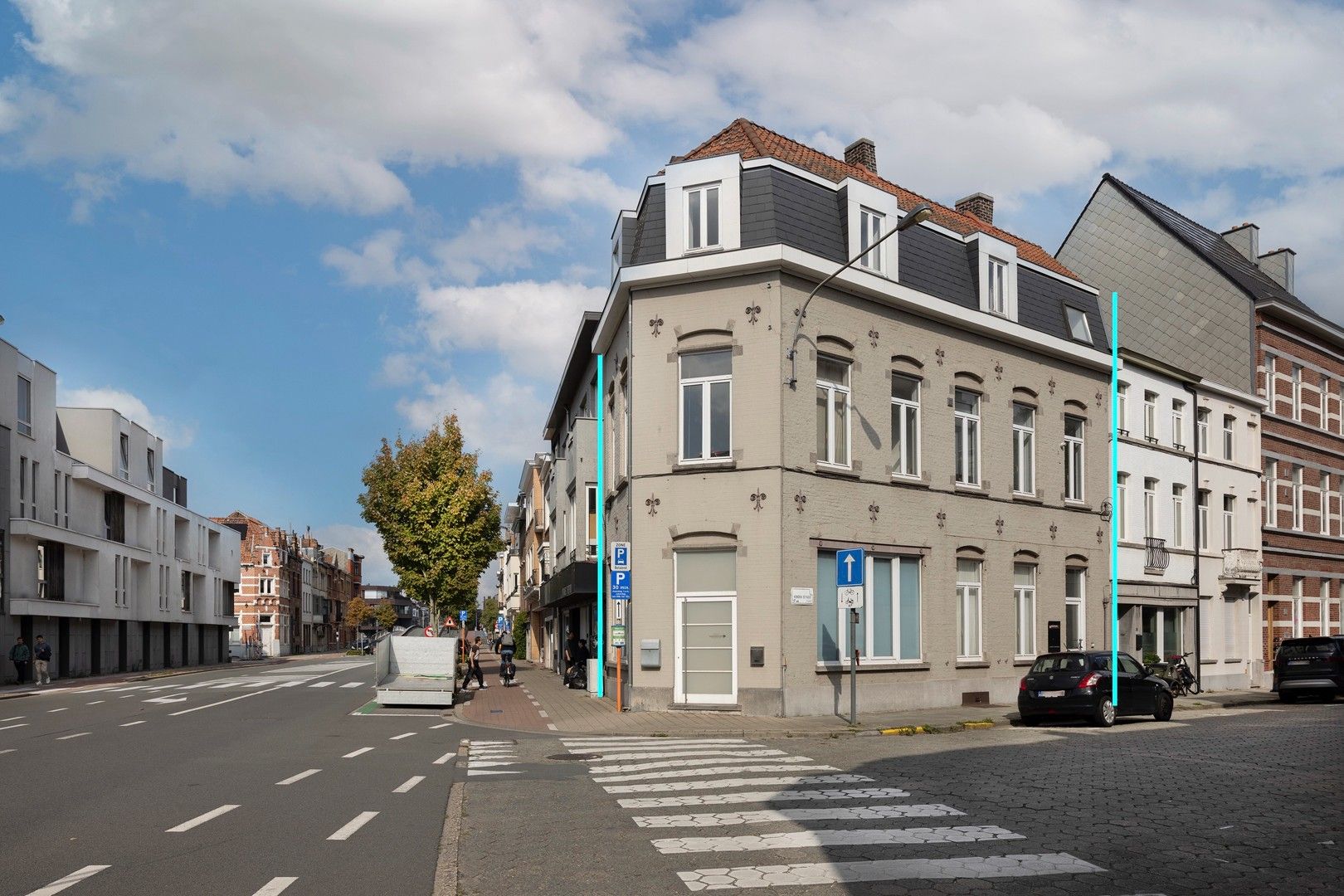 Winkel- of kantoorruimte met bovenliggend appartement. foto 2