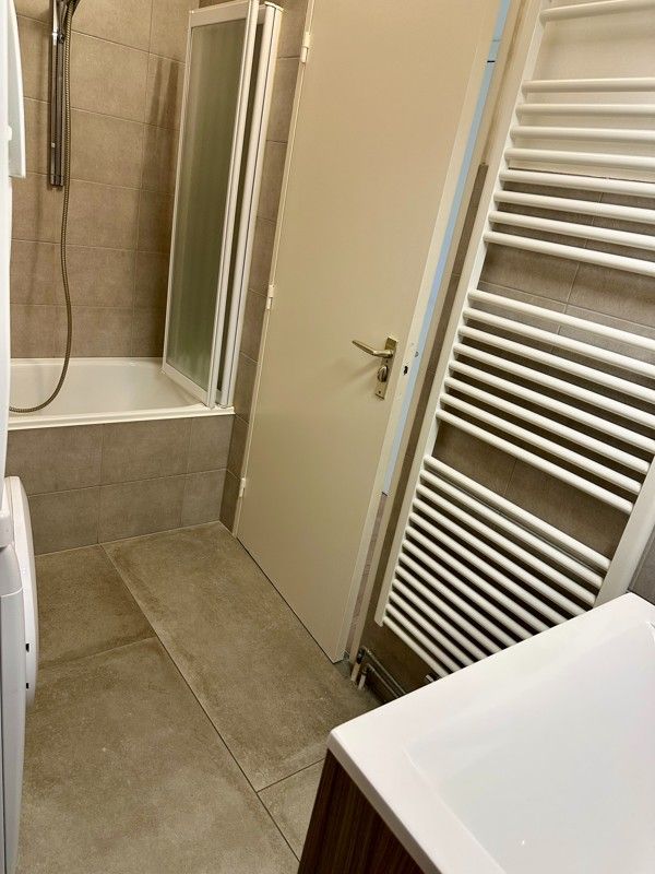 Lichtrijk 1-slaapkamer hoekappartement met zicht op groen - ideaal voor starters of als investering! foto 11