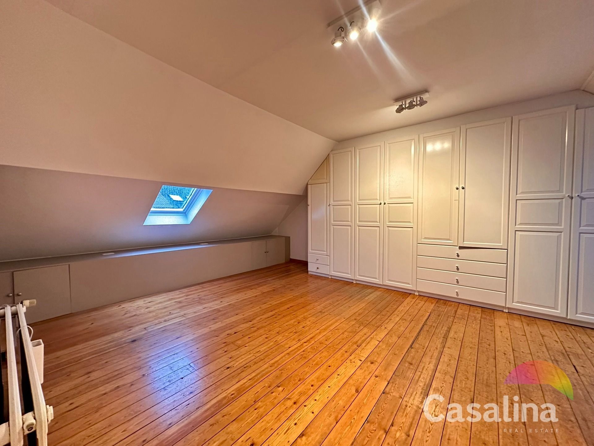 WONING van +/- 175 m² nabij het Dumonplein foto 17