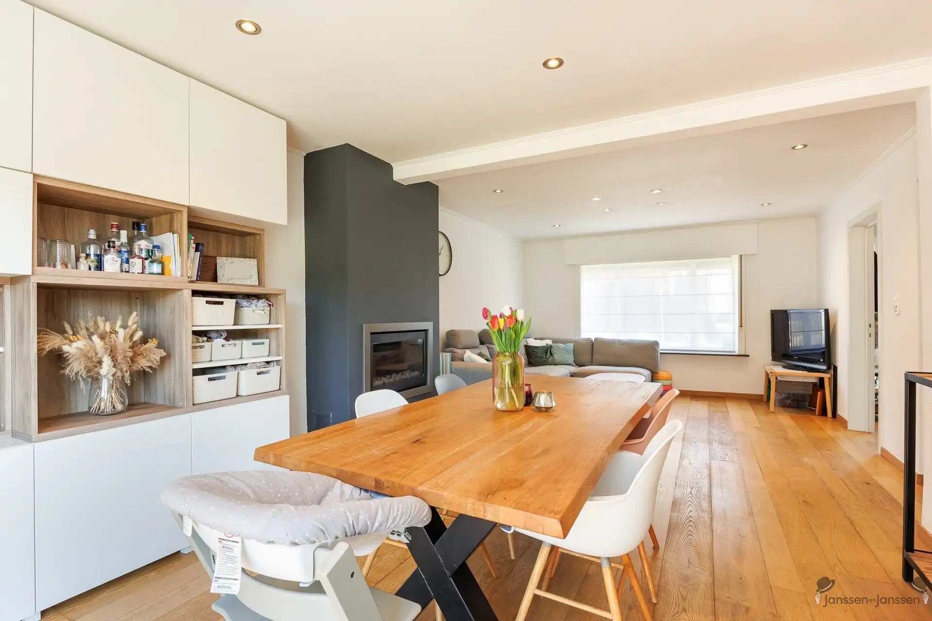 halfopen bebouwing met 3 slpkmrs & tuin foto 2