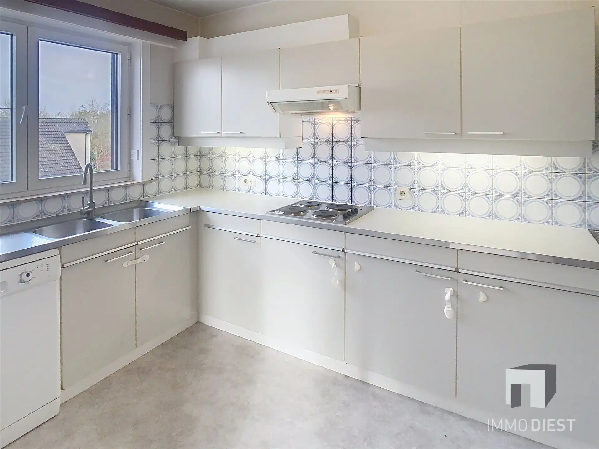 Uniek appartement (100 m²) met 3 slaapkamers, dubbele garage, lift en kelder op een toplocatie in Leuven! foto 12