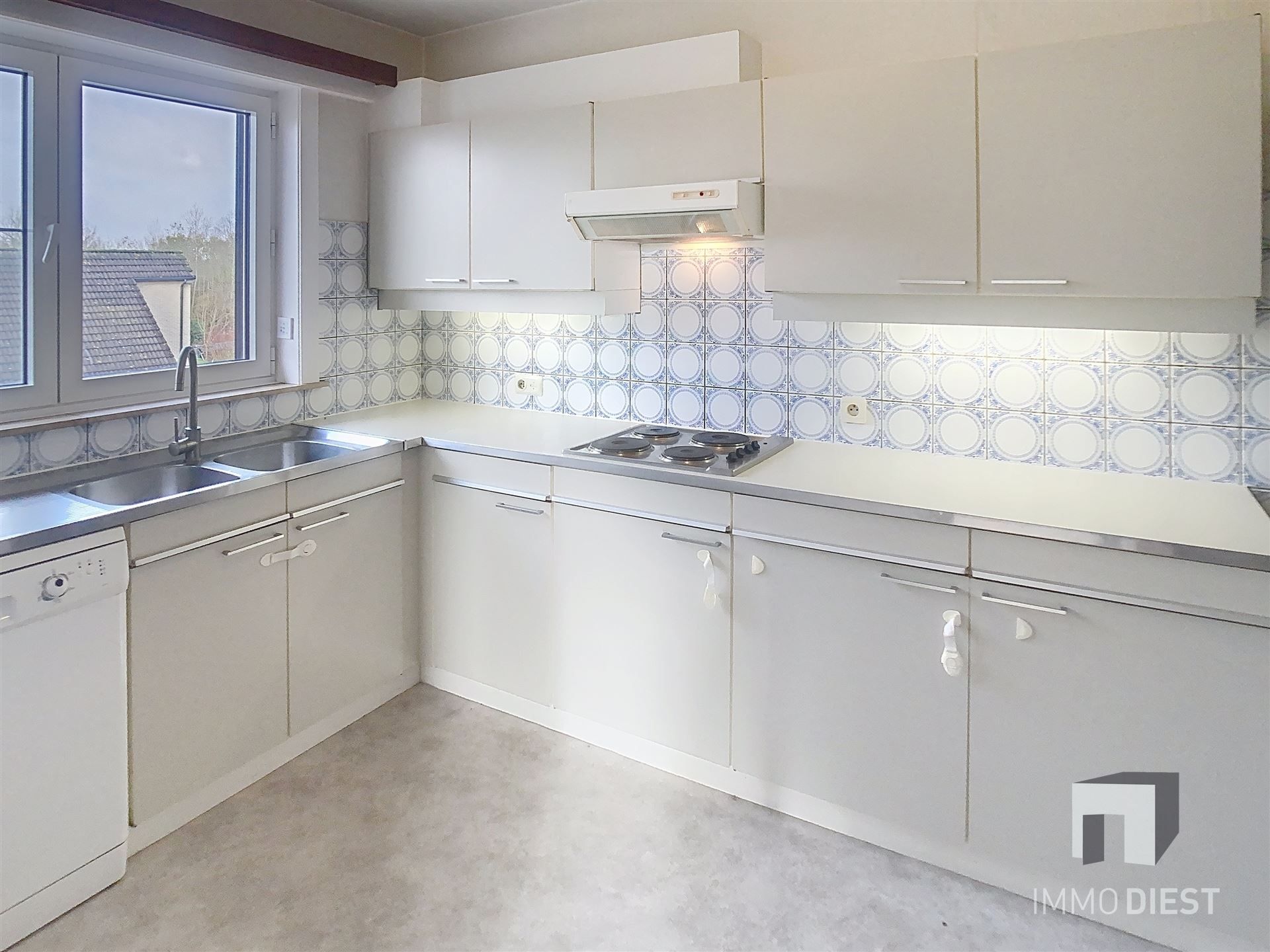 Uniek appartement (100 m²) met 3 slaapkamers, dubbele garage, lift en kelder op een toplocatie in Leuven! foto 12