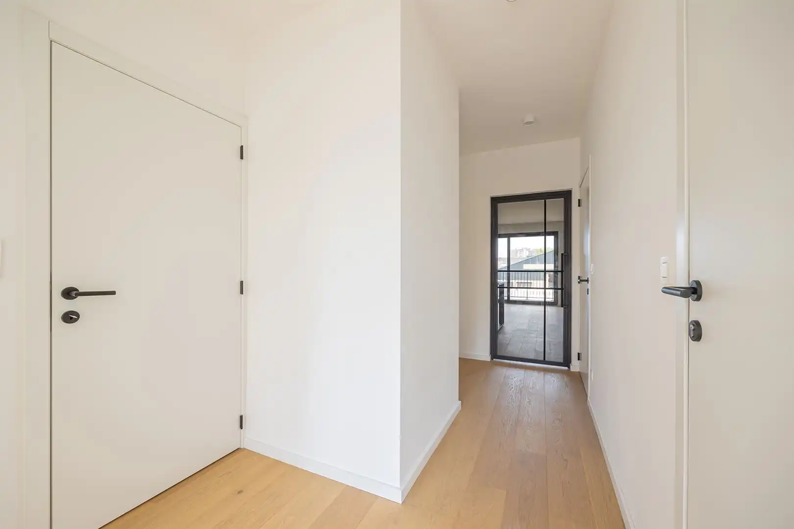 NIEUWBOUWAPPARTEMENT onder registratierechten  foto 8