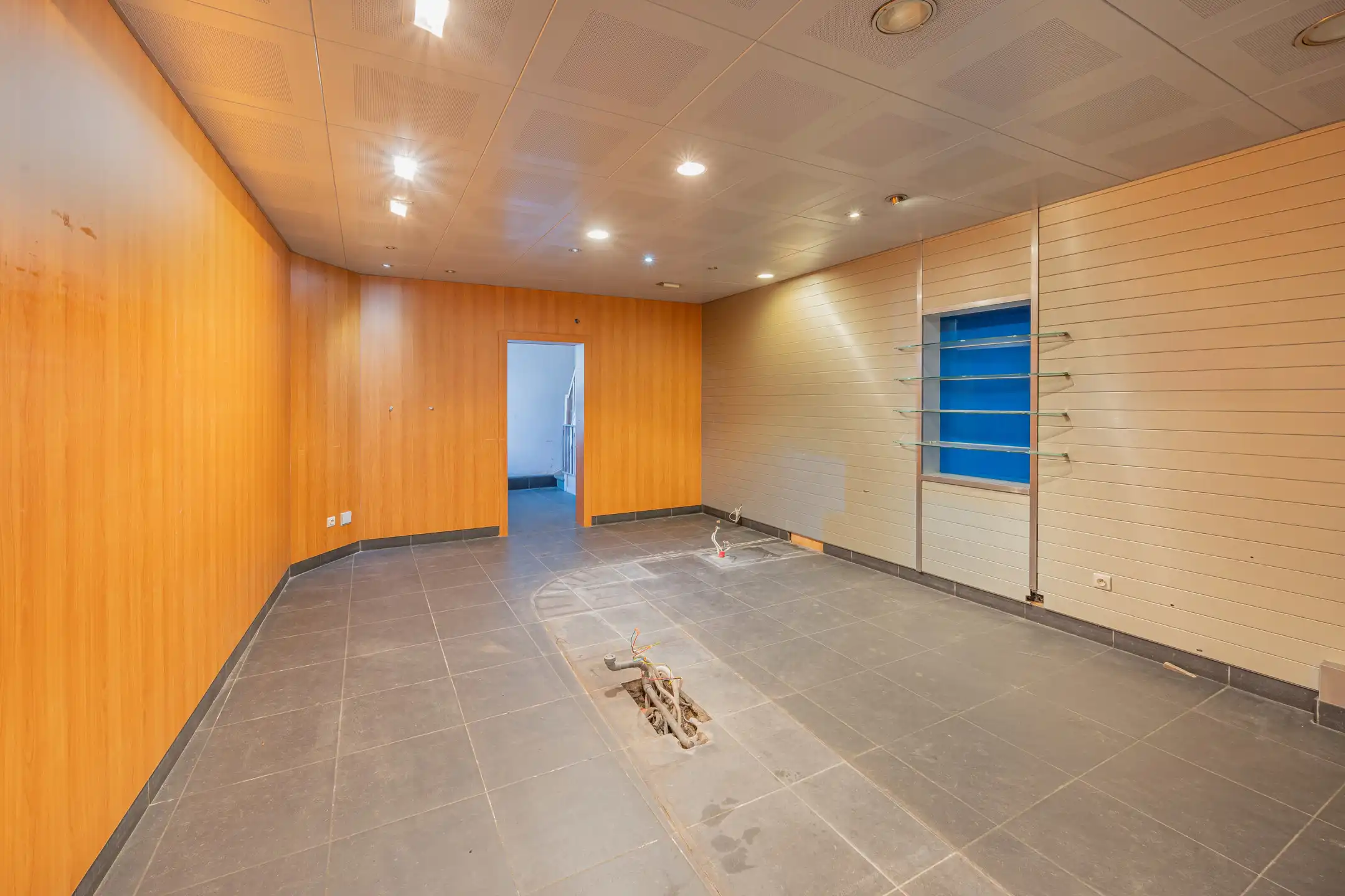 Te renoveren woning met magazijn op ruim perceel (833 m²) foto 12