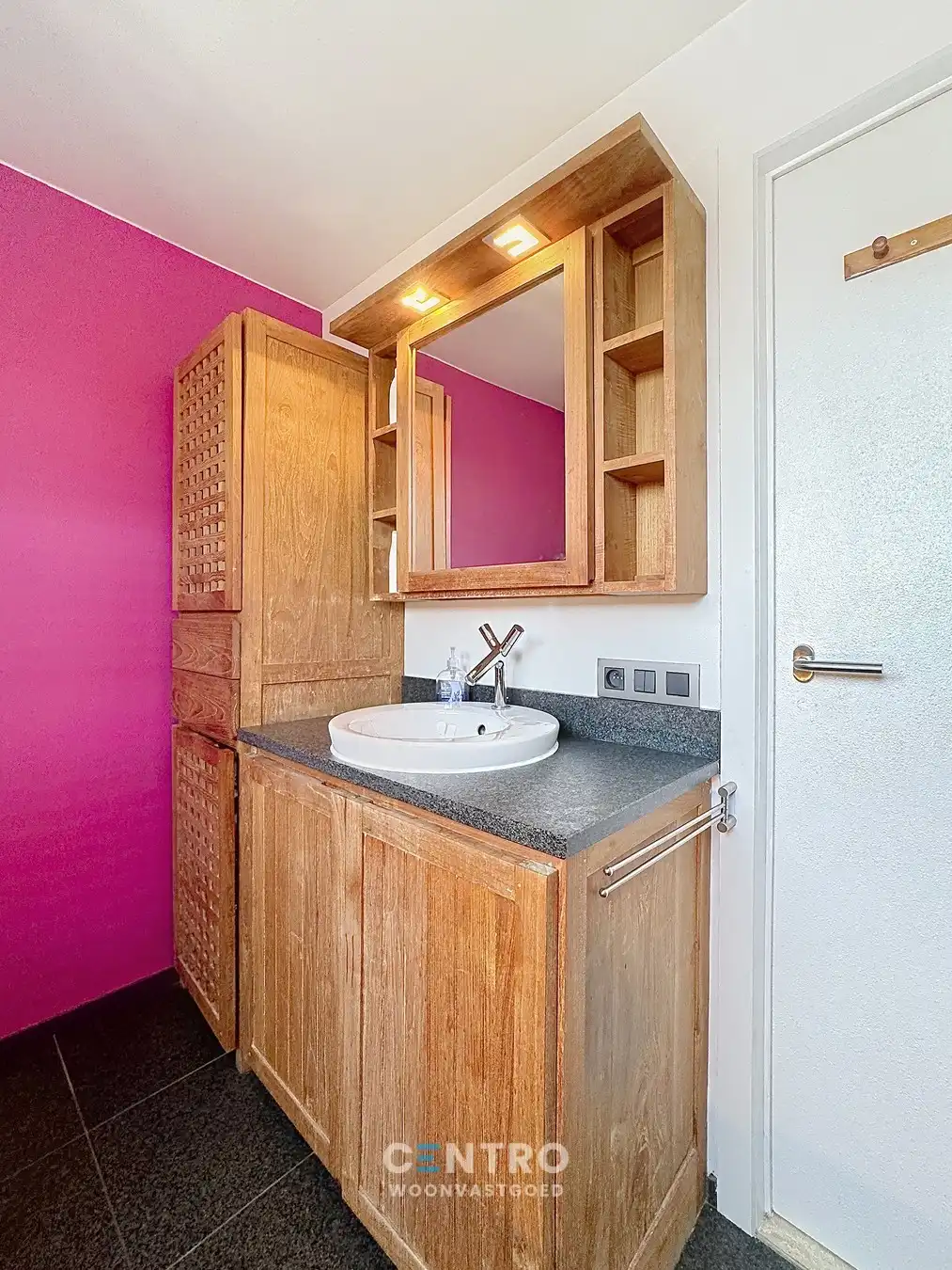 INSTAPKLARE villa te Sijsele (Damme) met alle COMFORT! foto 14