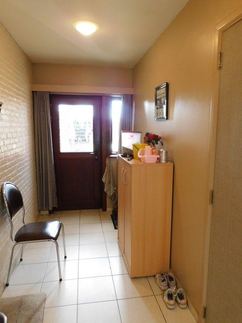 Ruime gezinswoning met tuin en garage foto 9