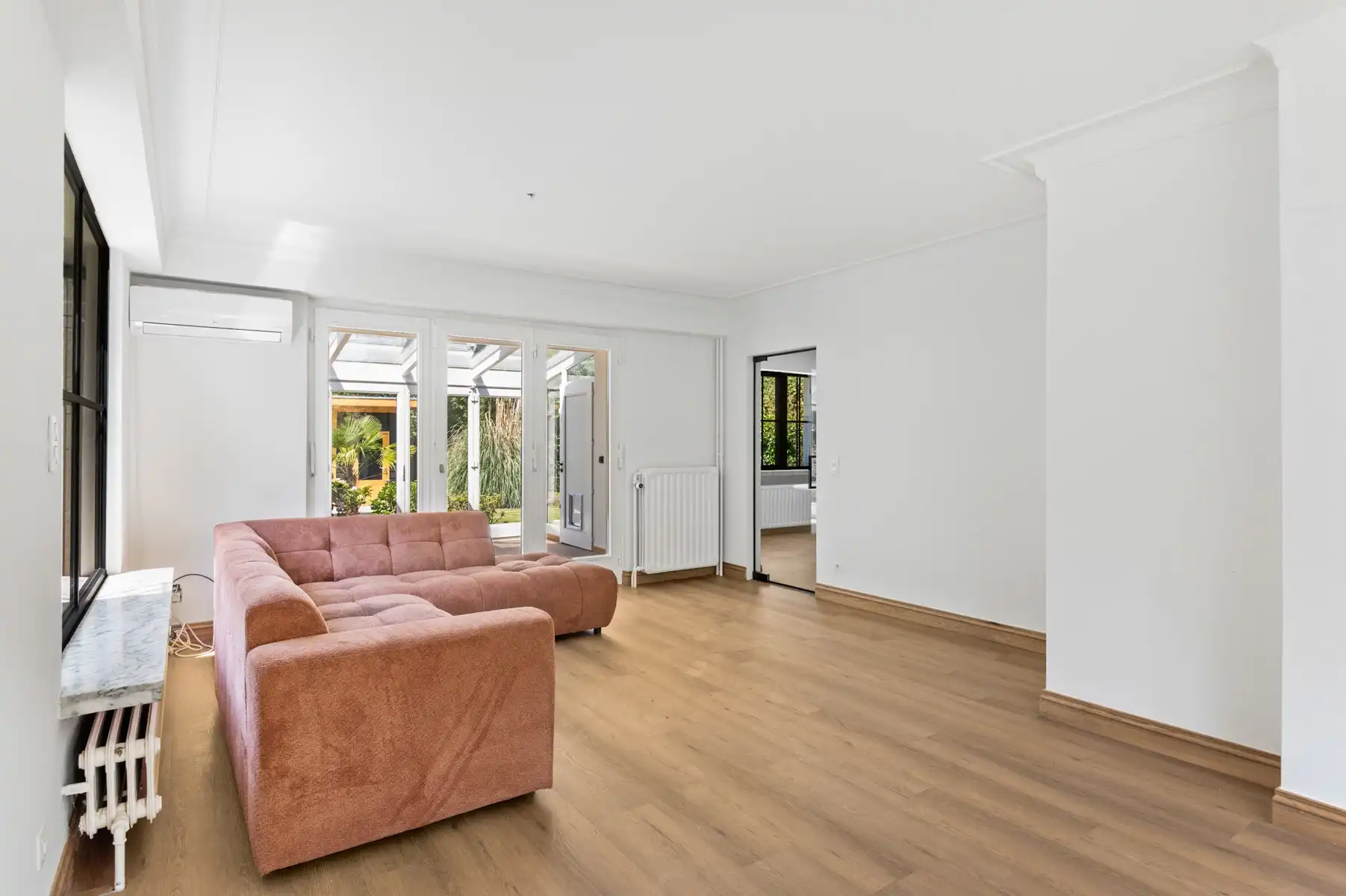 Charmante gerenoveerde woning met 3 slaapkamers in het gegeerde Hertebos foto 7