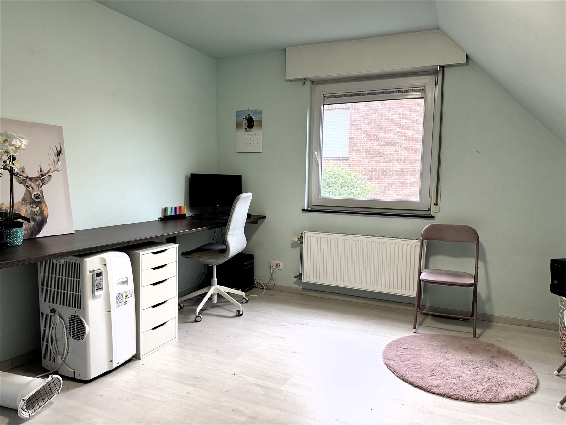 Instapklare gezinswoning met twee garages en grote tuin in Vichte foto 8