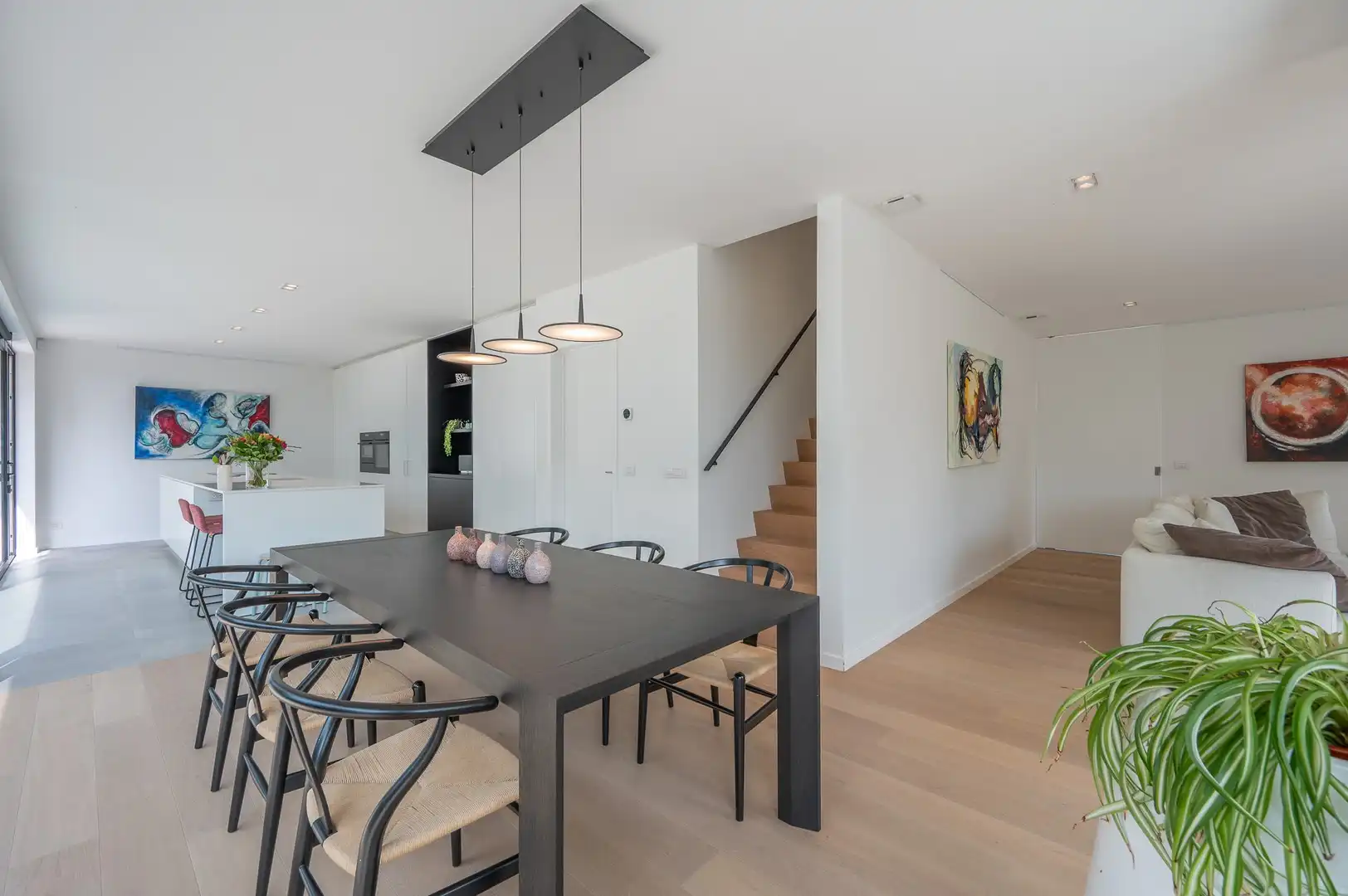 Prachtige hedendaagse villa met zonnige tuin en terrassen op fietsafstand van de zee. foto 8