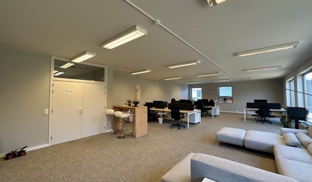 Instapklare burelen te huur in Sint Martens Latem foto 7