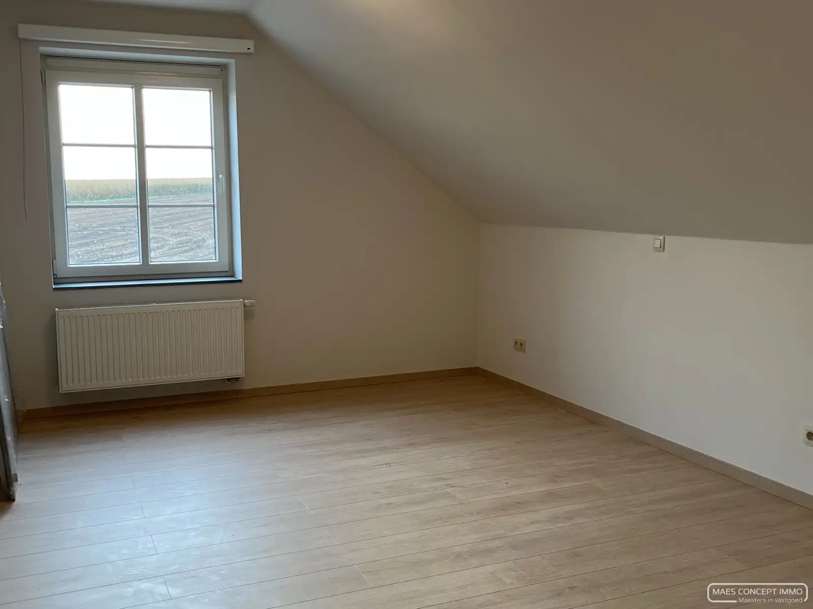 Ruime nieuwbouwwoning  te huur in Anzegem met tuin en garage foto 13