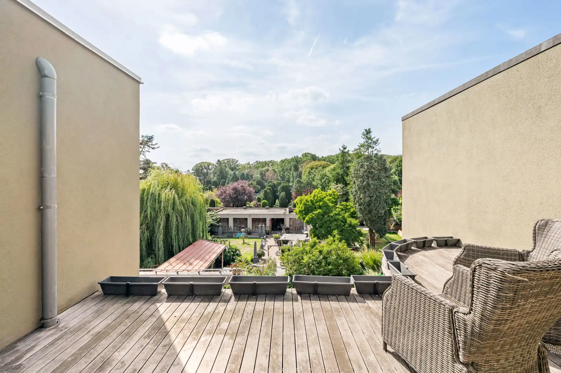 Grote woning met tal van mogelijkheden foto 17