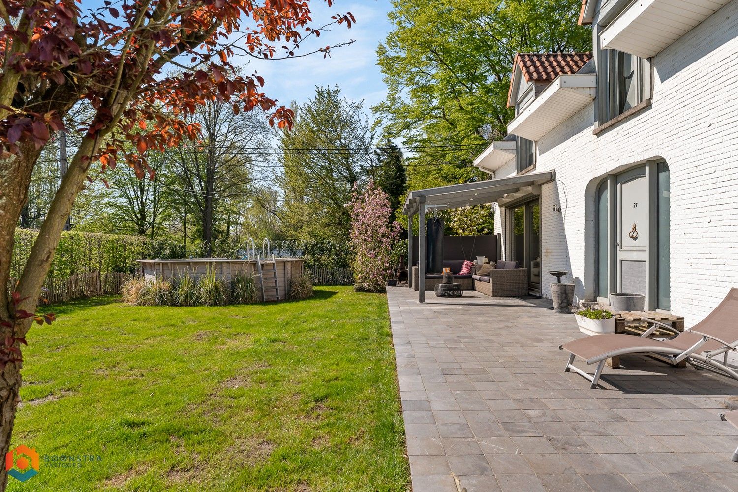Instapklare woning met 4 slpkrs, tuin en zwembad te Sint-Katelijne-Waver foto 12