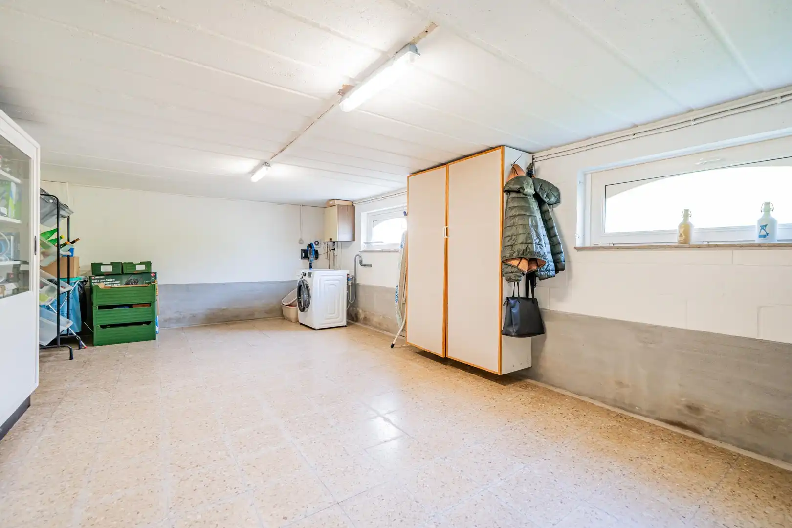 Charmante en bijzonder ruime woning met prachtige tuin en 3 slaapkamers foto 32