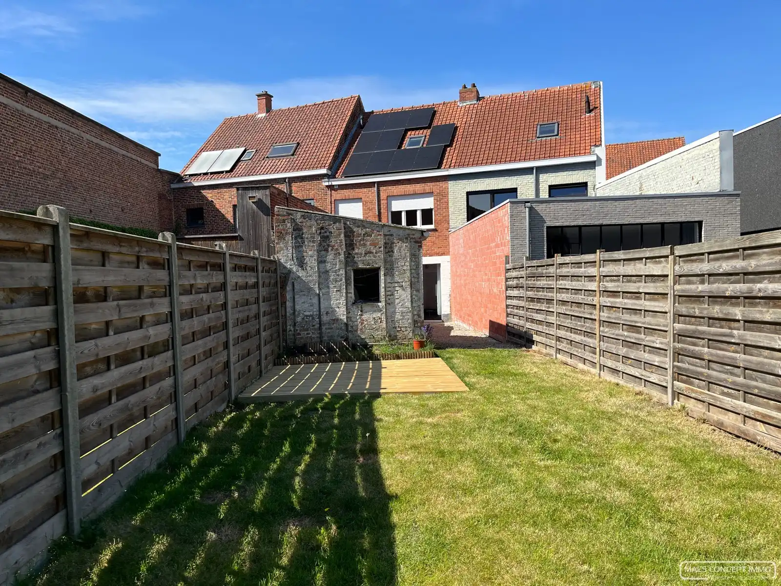 Mooi gerenoveerde lichtrijke woning te huur met zonnepanelen in Wevelgem foto 14