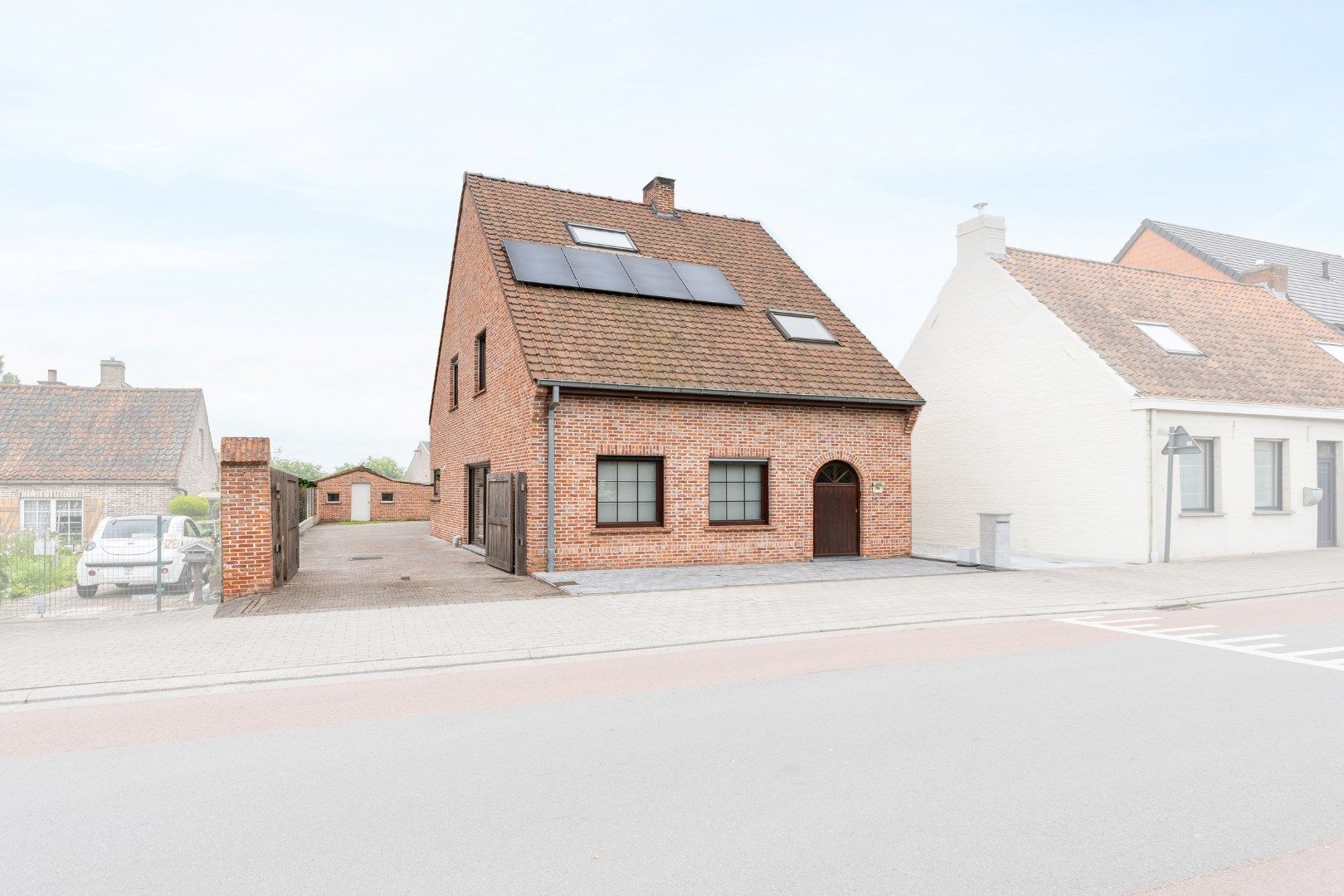 ()=>{if(producerUpdateValueVersion(node),producerAccessed(node),node.value===ERRORED)throw node.error;return node.value} Wingenestraat 76 - A - 9880 Aalter