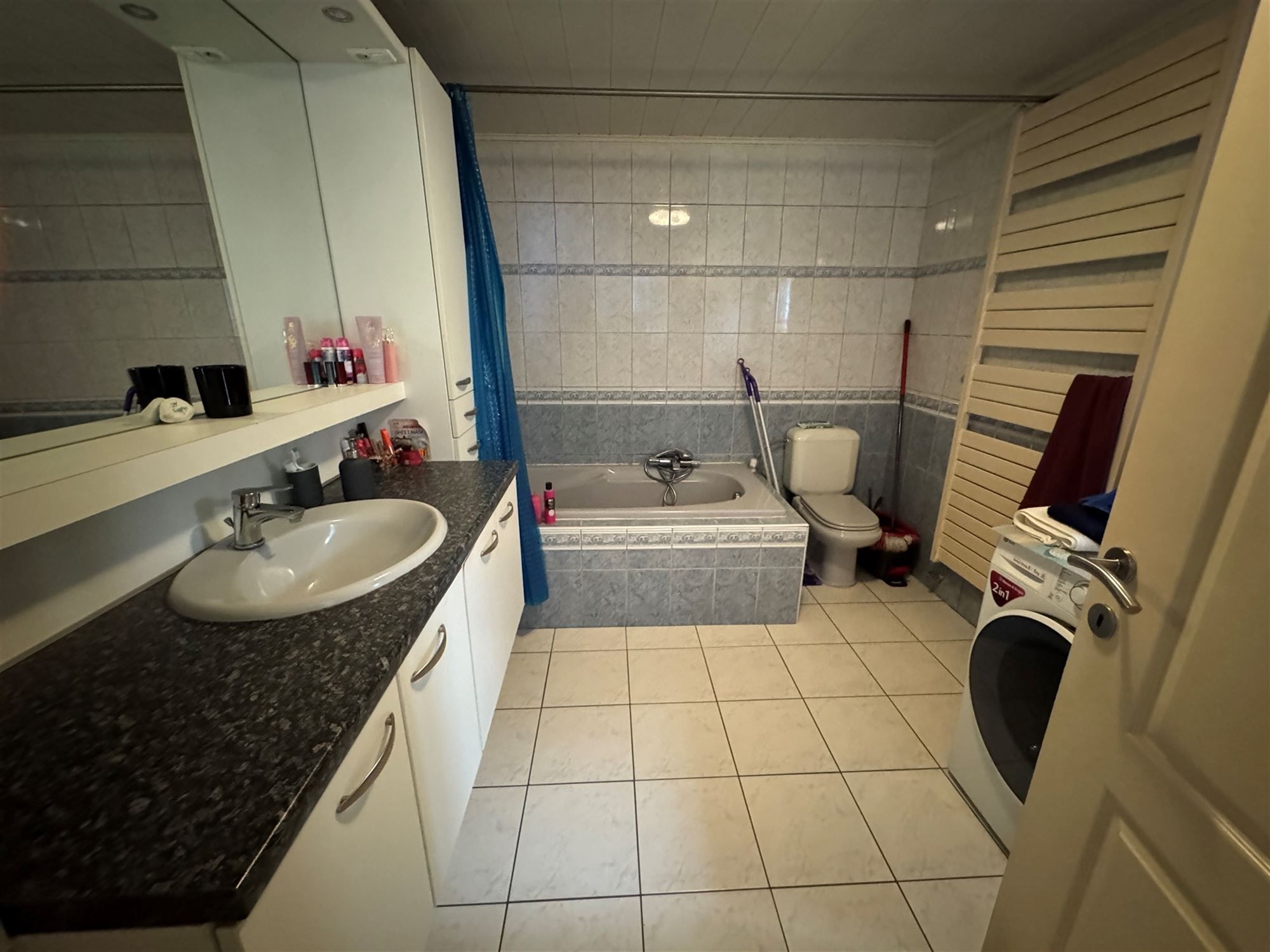 PERFECT ONDERHOUDEN WONING (142M²) MET 3 SLAAPKAMERS, 2 BADKAMERS EN LEUKE TUIN TE BEVERLO foto 14