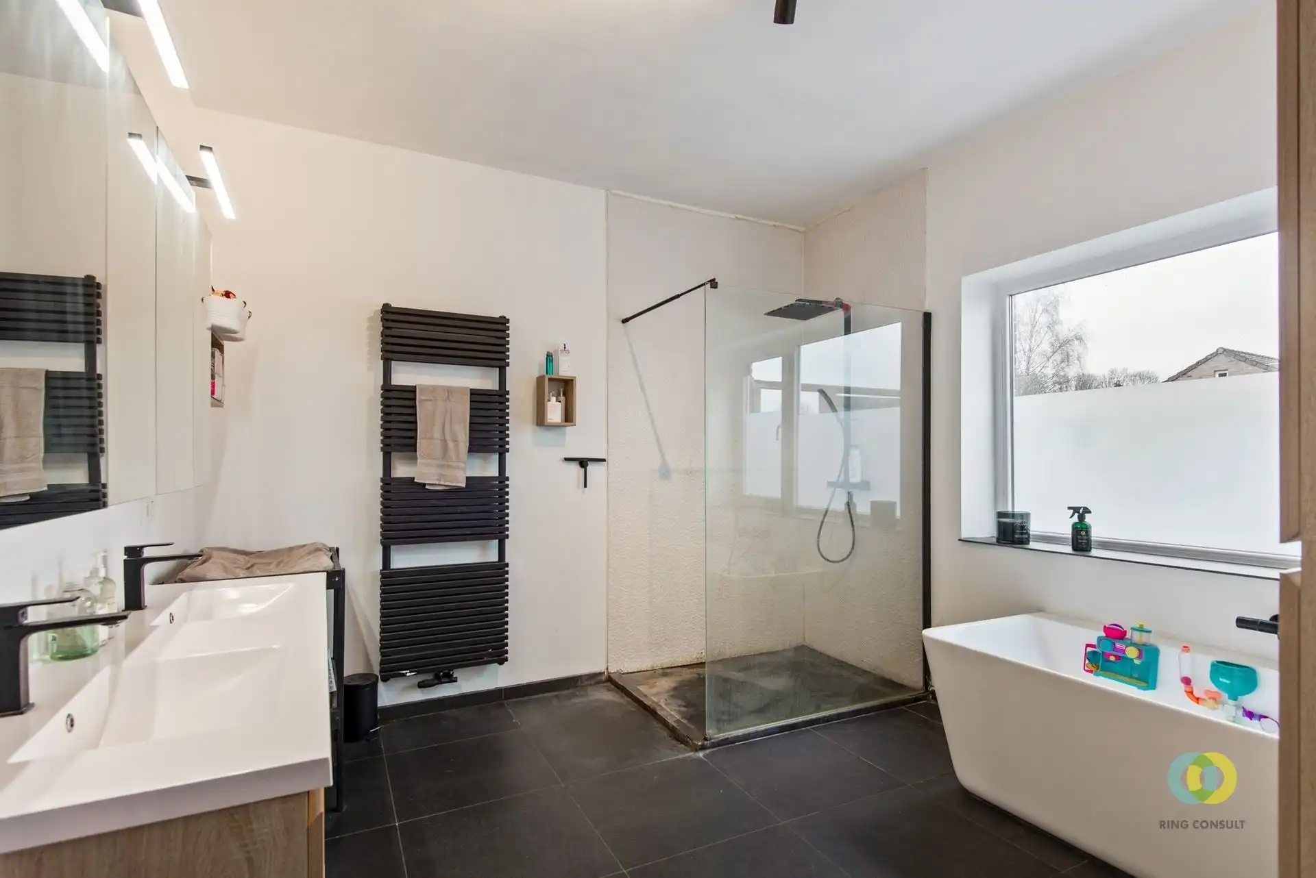 Vier gevel woning **OPEN HUIZEN DAG 21/03** foto 12