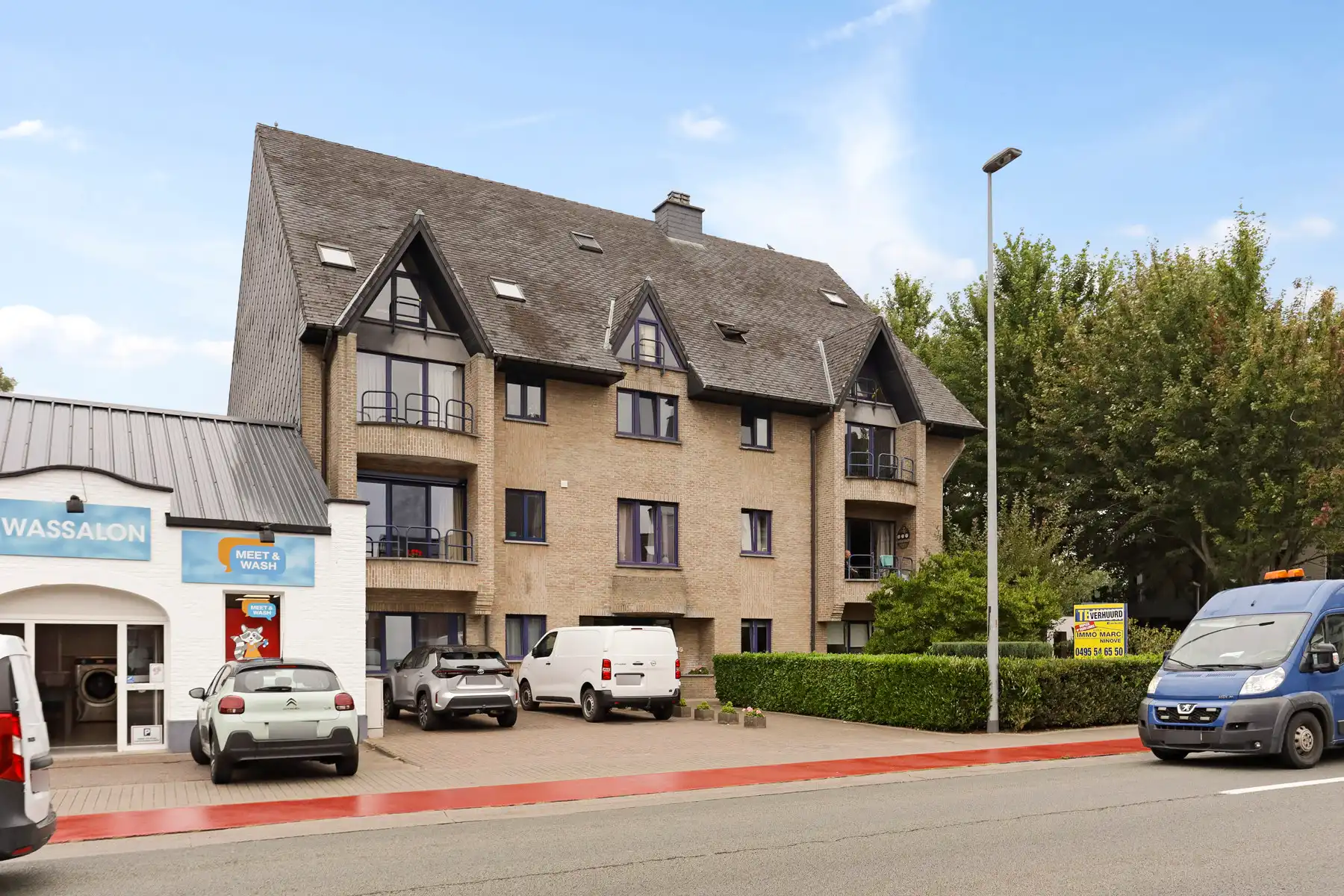 Ruim duplexappartement te Ninove foto {{pictureIndex}}