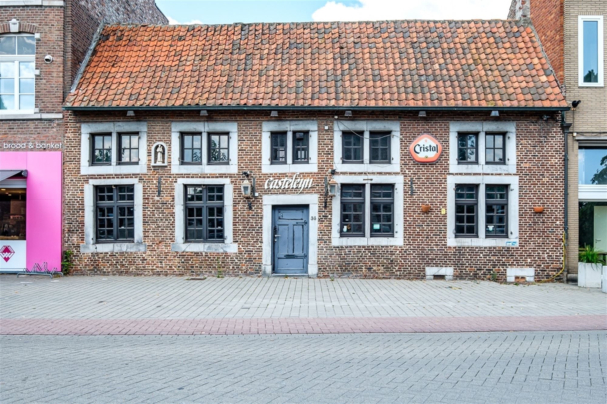 HANDELSPAND MET ZEER VEEL MOGELIJKHEDEN OP CENTRALE LOCATIE foto 1