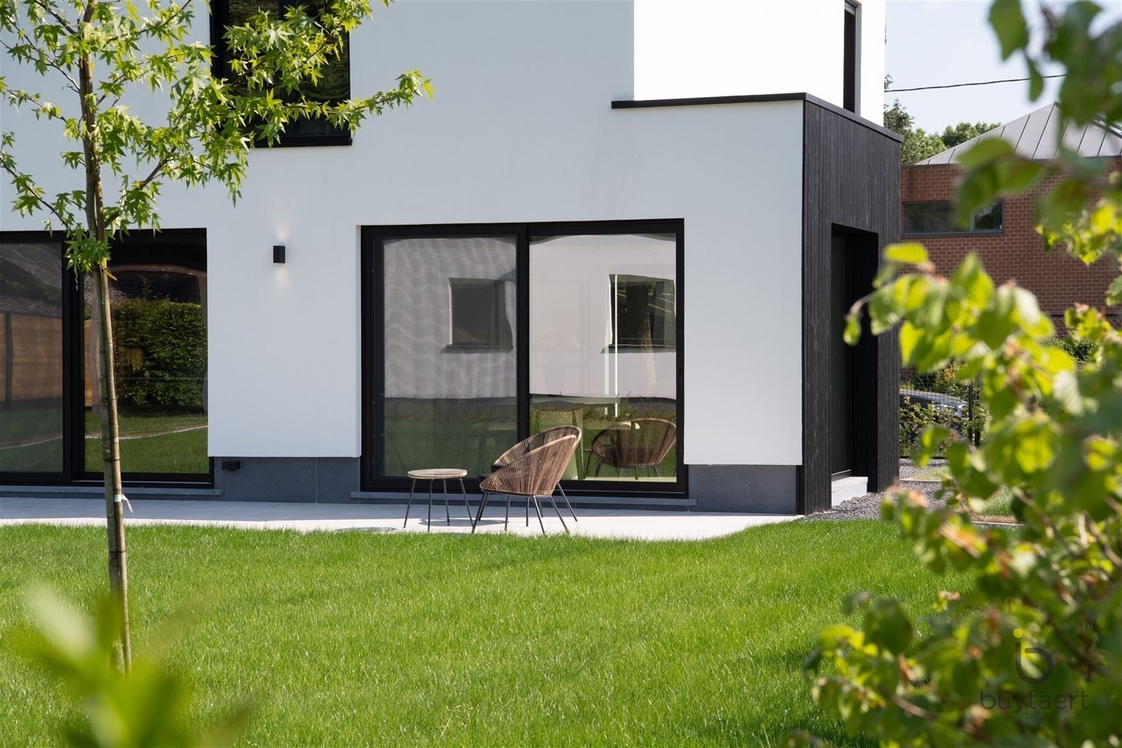 Modern en stijlvol wonen te Zoersel! foto {{pictureIndex}}