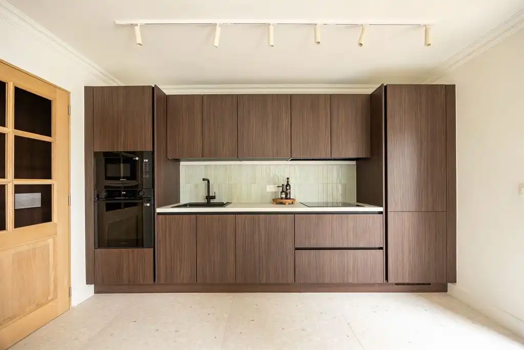 Hoogwaardig gerenoveerd herenhuis vlakbij Zurenborg foto 9