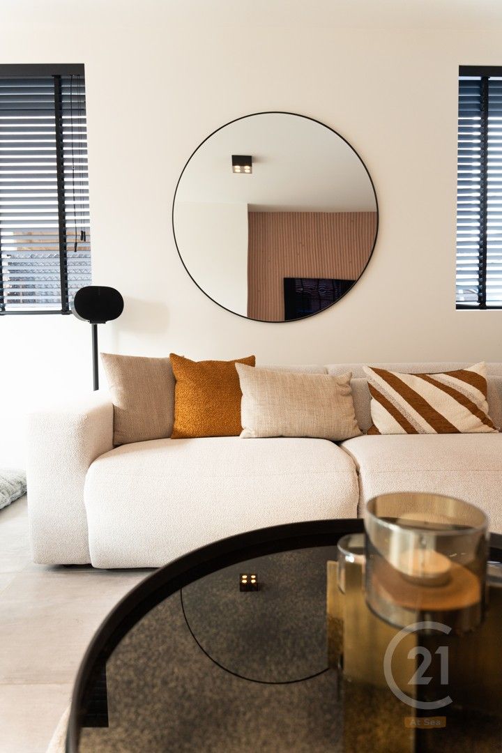 Moderne Woning met 4 Slaapkamers en Inpandige Garage in Lombardsijde foto 3