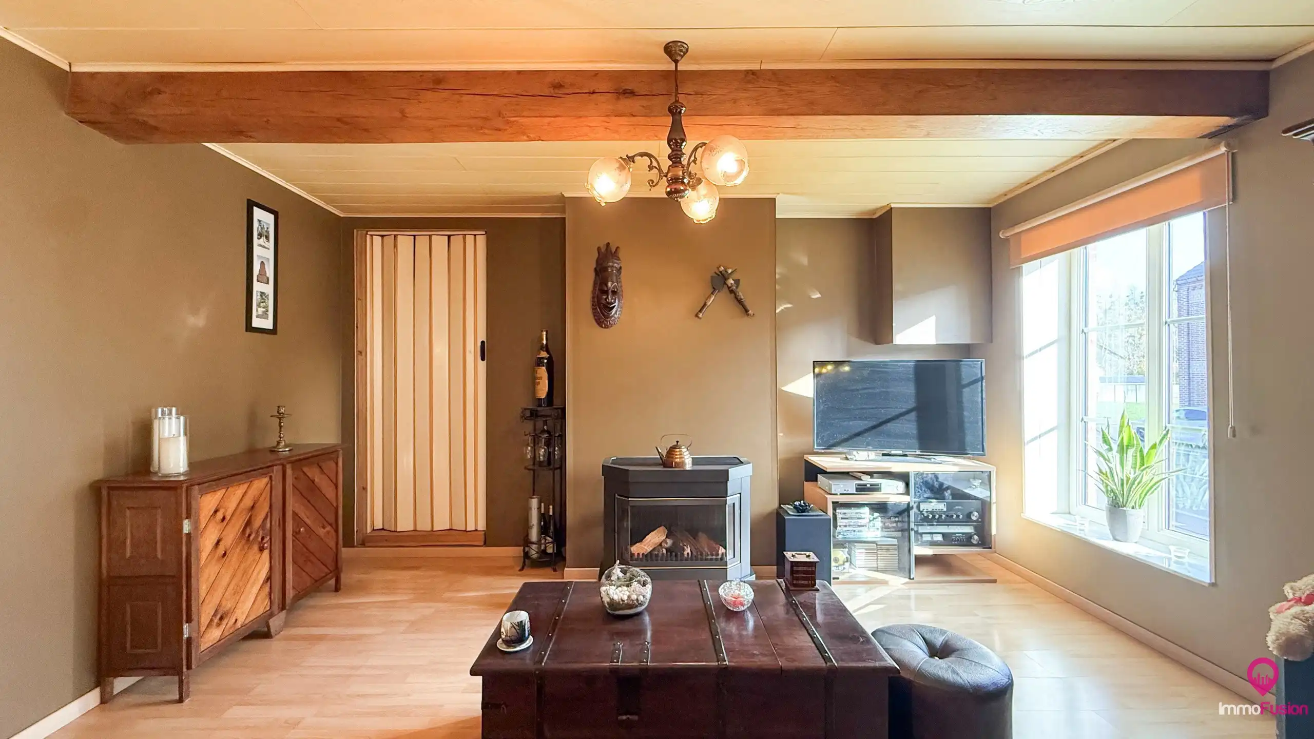 Deels gerenoveerde woning met groot perceel van ca 13are! foto 5