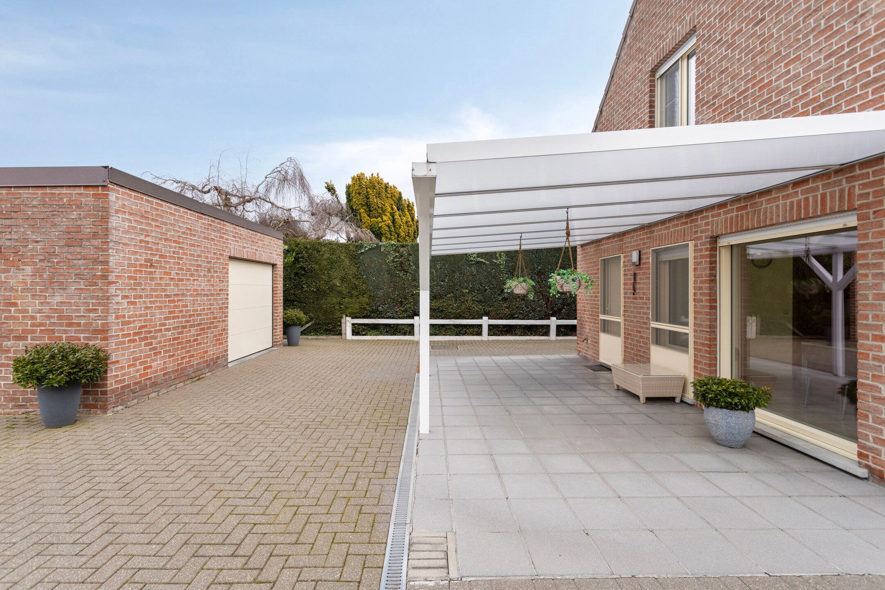 Open bebouwing met 3 slaapkamers en tuin! foto 24
