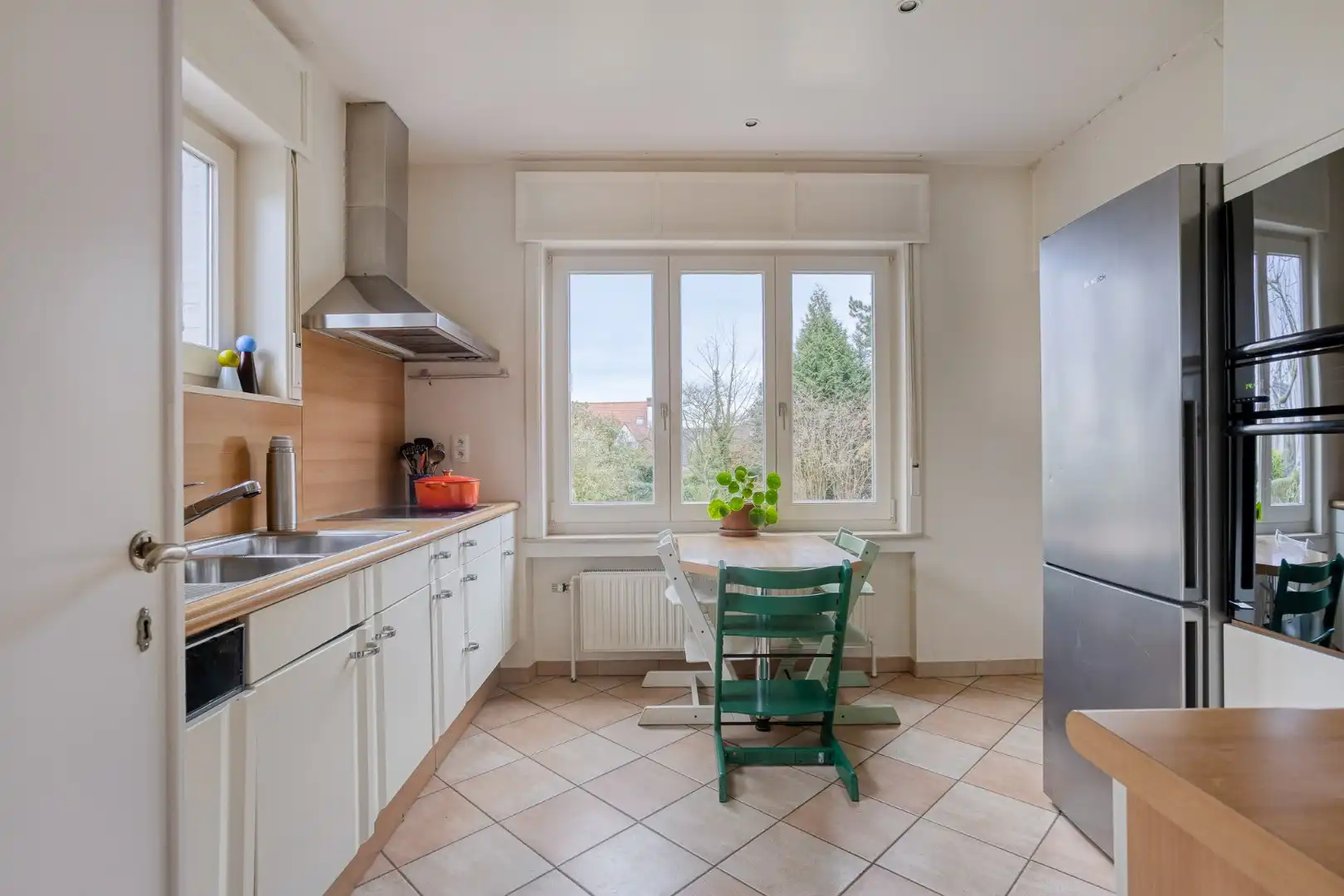 Authentieke en karaktervolle VILLA in residentiële, groene omgeving 1650 BEERSEL foto 16