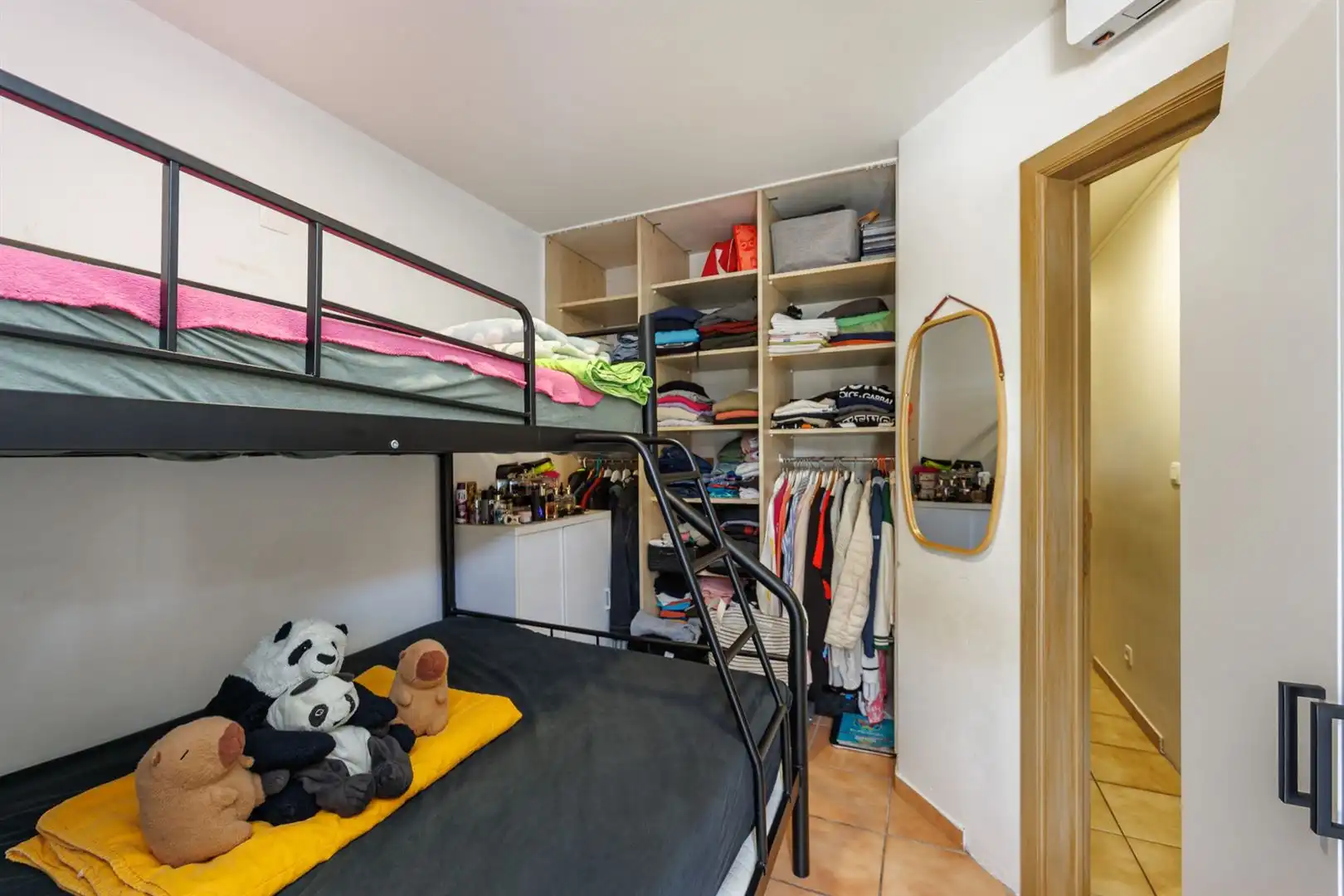 Te renoveren appartement ca. 77m2 met terras en tuin foto 11