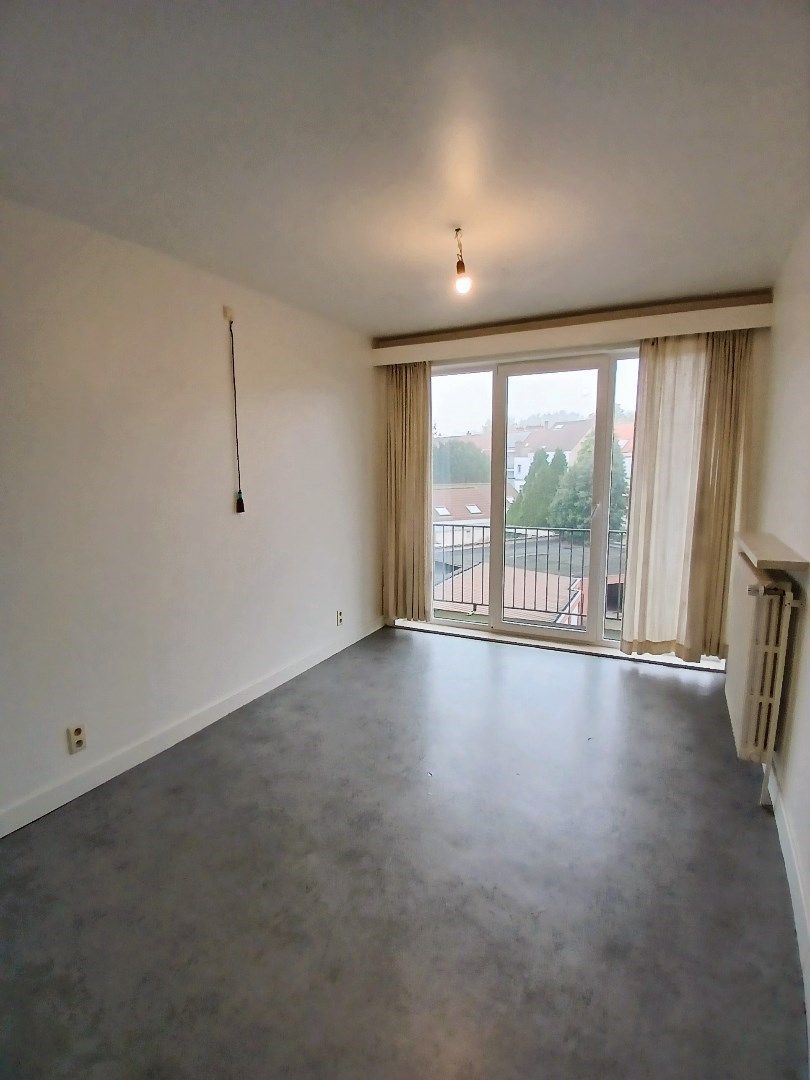 2 slaapkamer appartement met terras foto 6