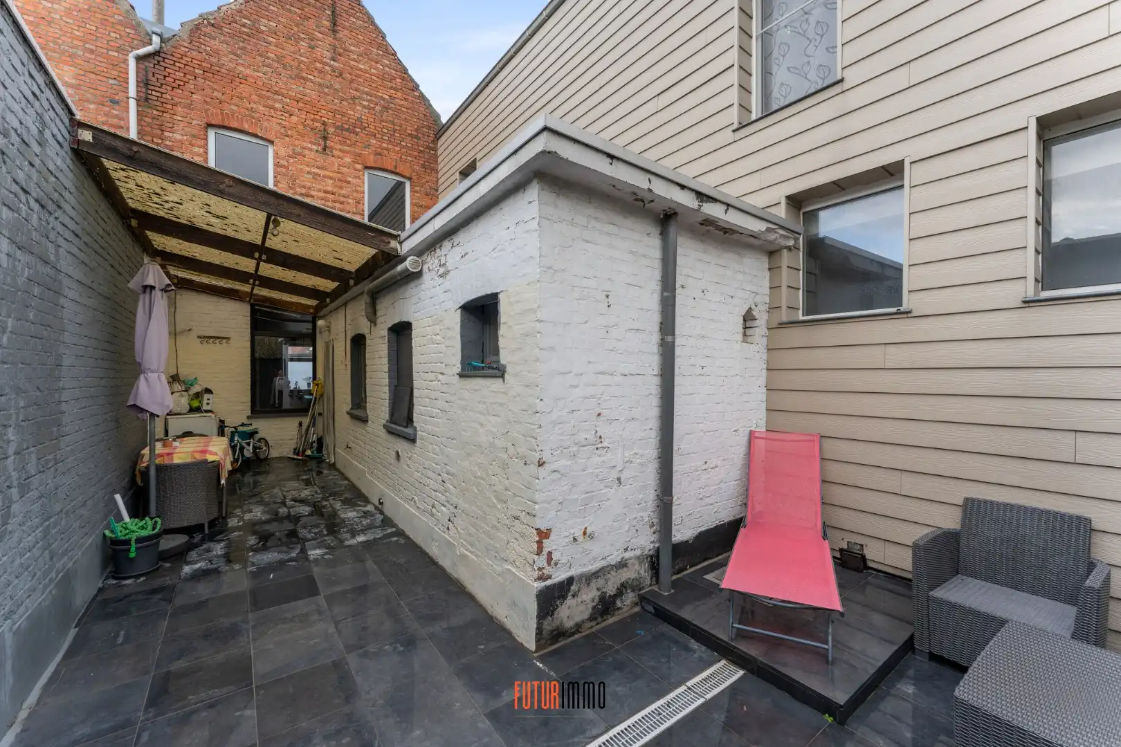 Te renoveren rijwoning met goeie ligging foto 9