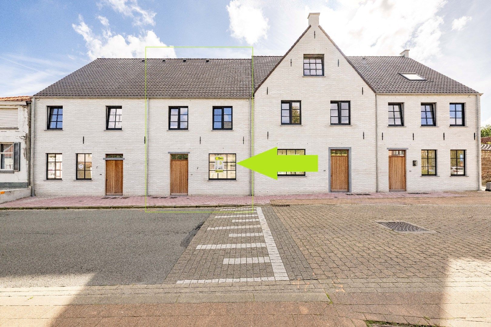 NIEUWBOUWWONING IN HARTJE SINT-JORIS MET TUIN | 3 SLPKS | 2 STAANPLAATSEN foto {{pictureIndex}}