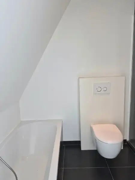 Modern 2-slaapkamer appartement met open zicht te koop foto 11
