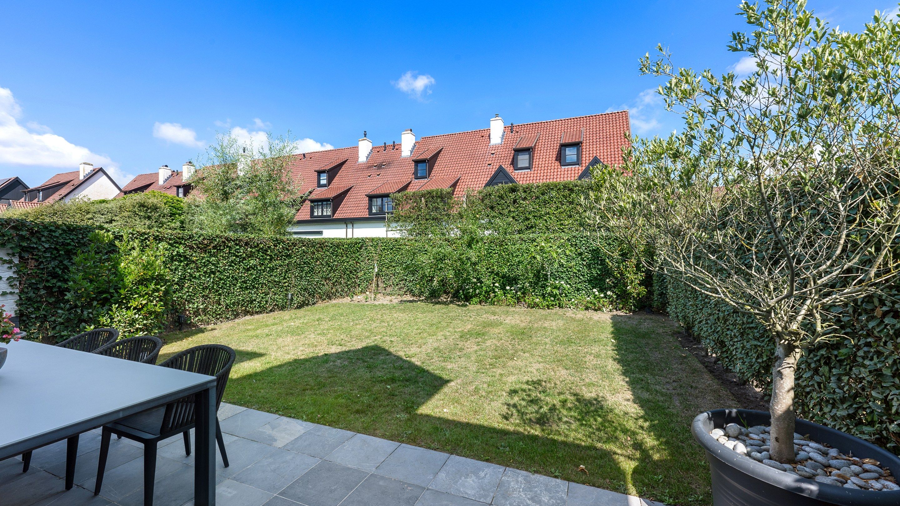 Recente hoekwoning met vijf kamers te Knokke foto 8